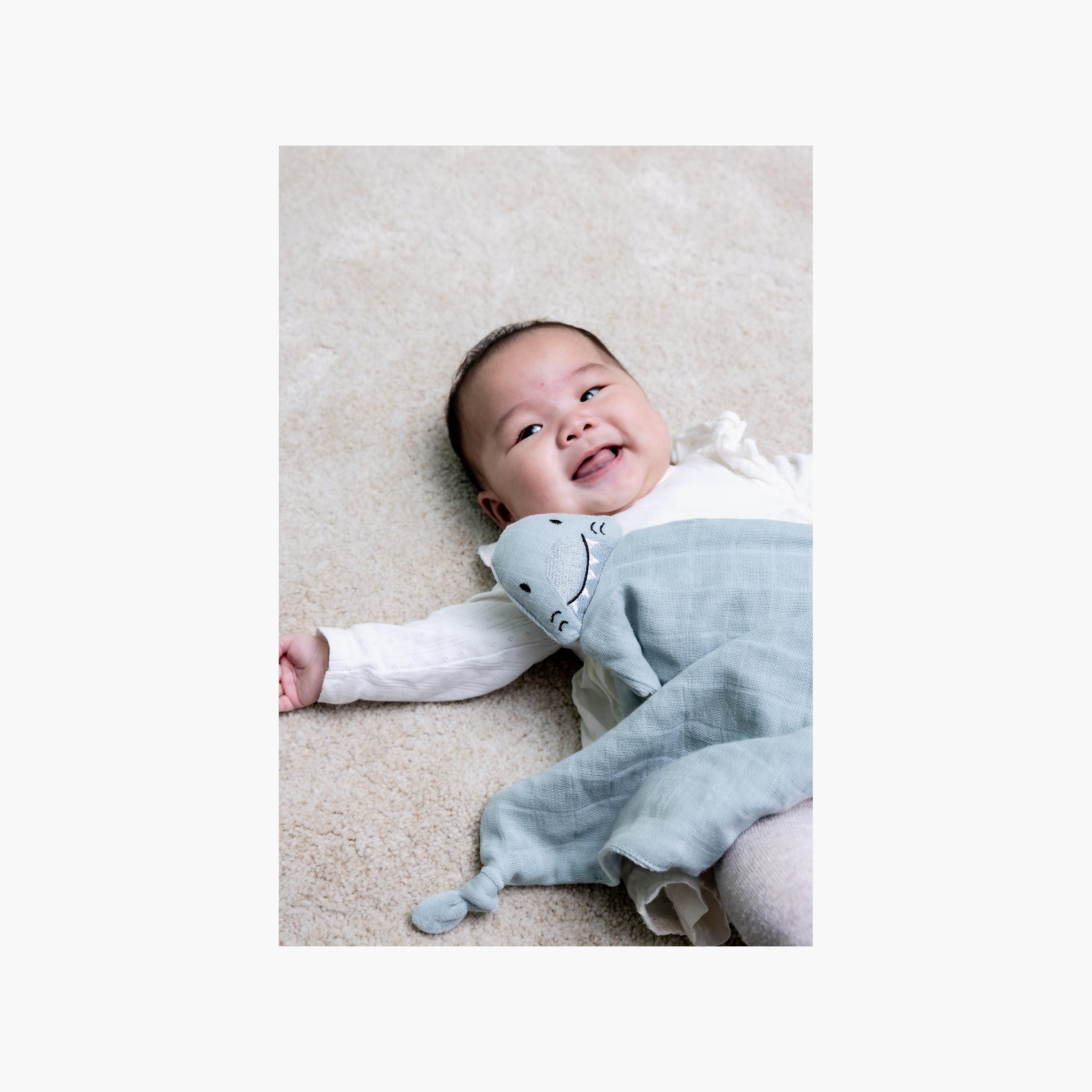 دمية بطانية تعزية ناعمة للرضع قطن عضوي برسومات مستر شارك من تريكسي-baby-nursery-babybedding-image-6