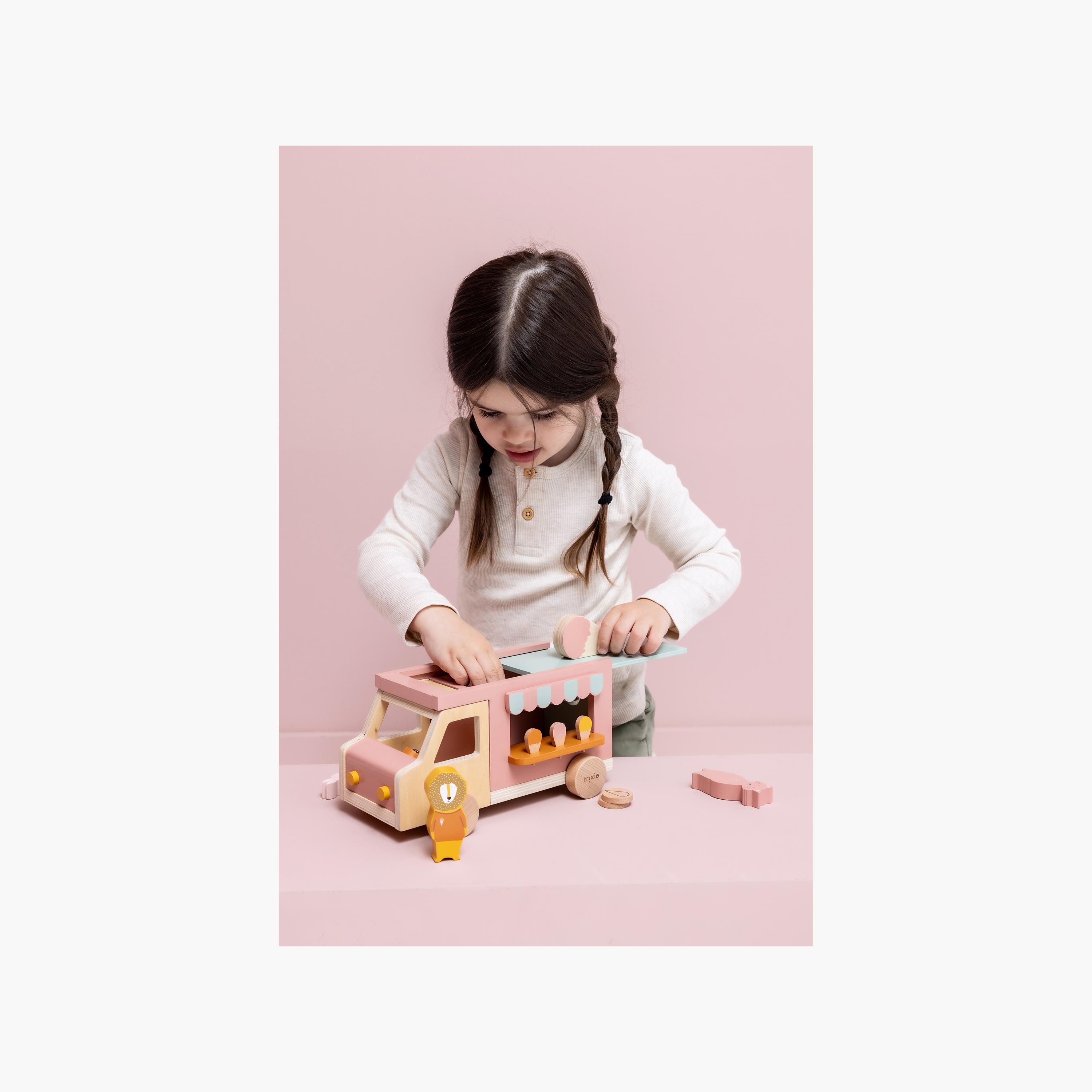 مجموعة ألعاب شاحنة الآيس كريم الخشبية من تريكسي-toys-babyandtoddlertoys-learningtoys-image-6