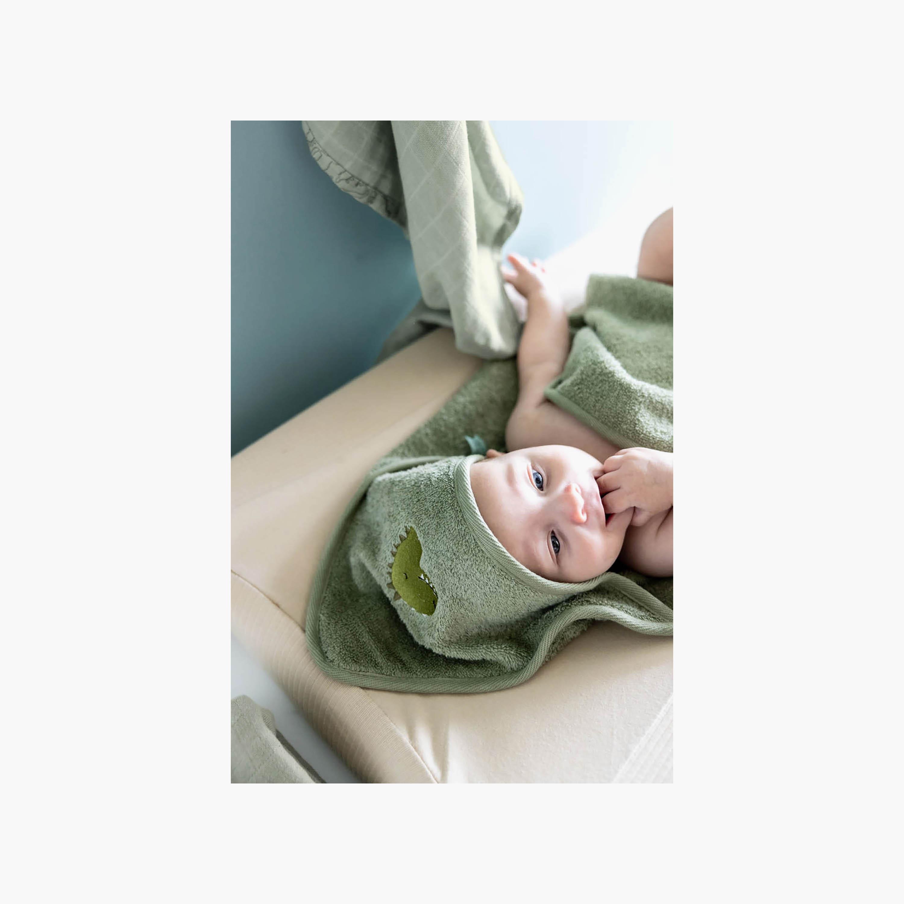 منشفة قطيفة بغطاء رأس قطن عضوي بتصميم أورا دينو من تريكسي - 75 × 75 سم-baby-bathandcare-towels-image-4