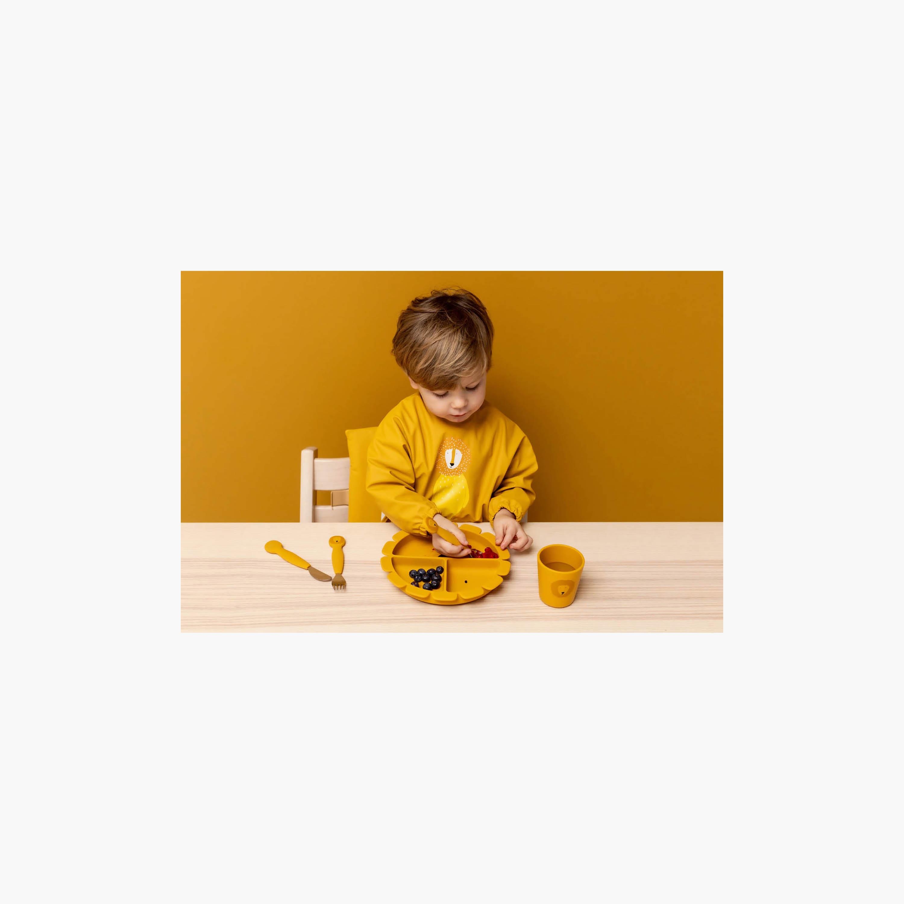 Trixie Mr. Lion Waterproof Long Sleeve Bib with Pocket-baby-feeding-bibs-image-3
