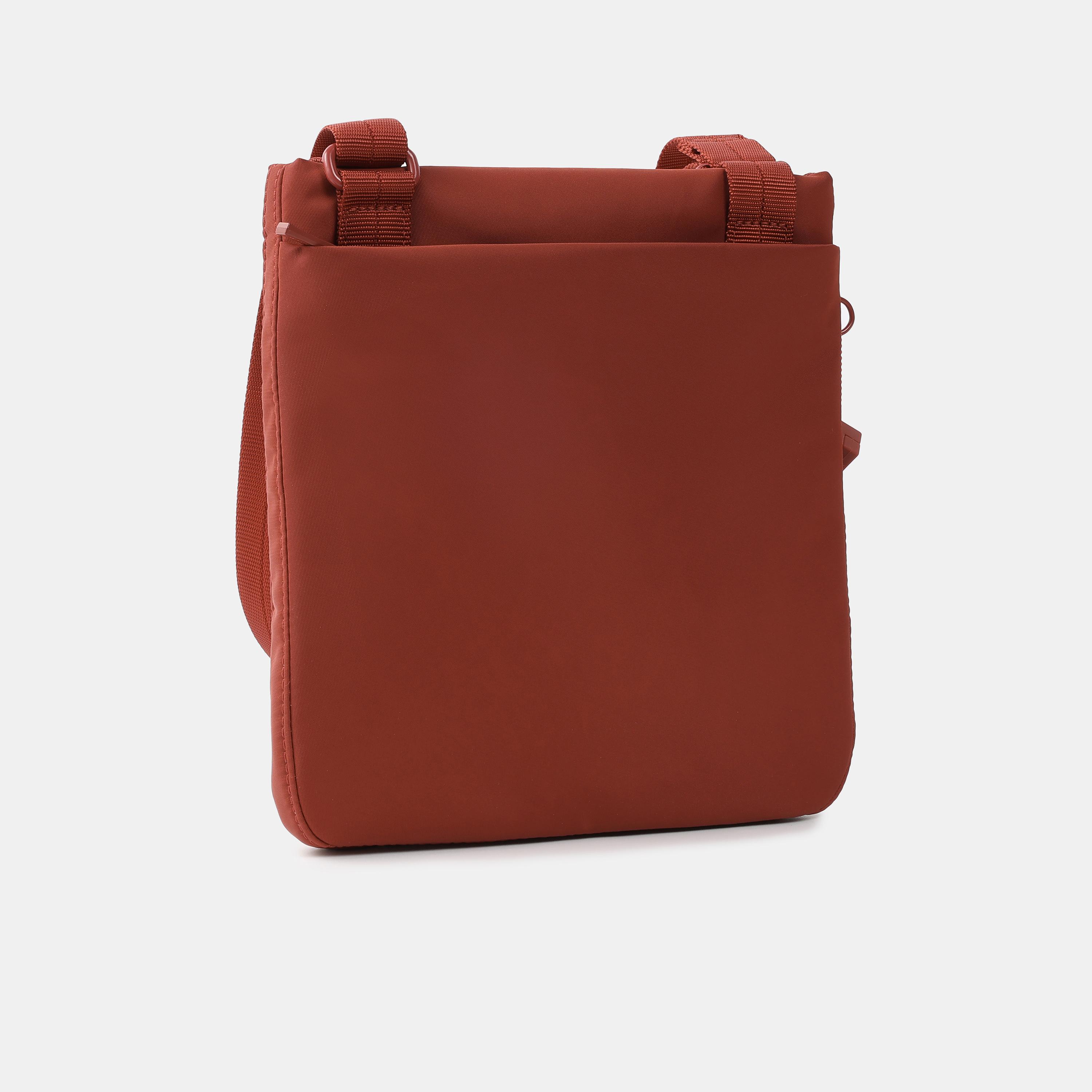 هيدجرين - شنطة كتف ليونس سادة بسحاب إغلاق وحزام قابل للتعديل | 23 × 20 × 2 سم-women-bagsandwallets-handbags-image-4