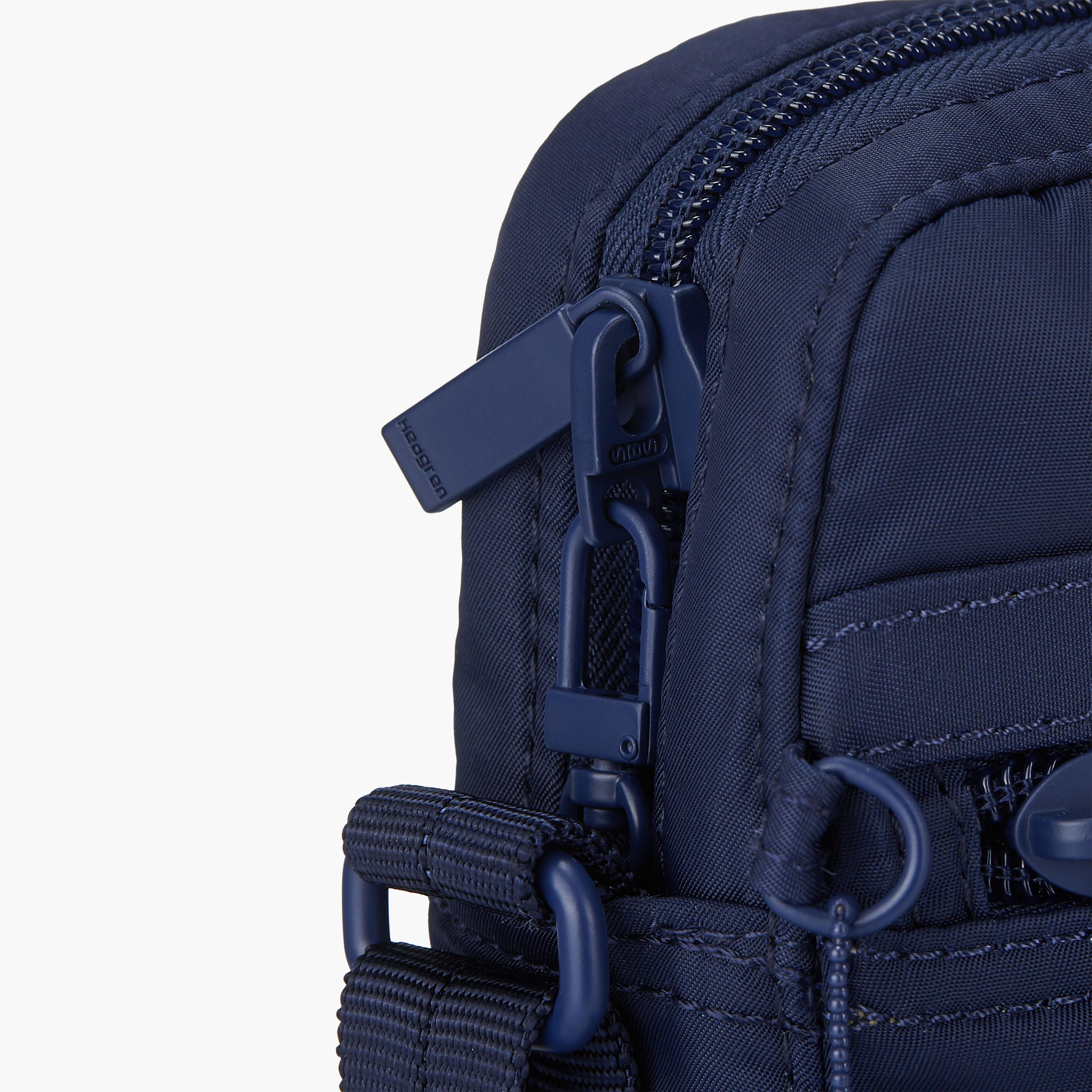 هيدجرين - شنطة كتف سادة إنر سيتي راش بسحاب إغلاق وحزام قابل للتعديل | 20 × 16 × 6 سم-women-bagsandwallets-handbags-image-6