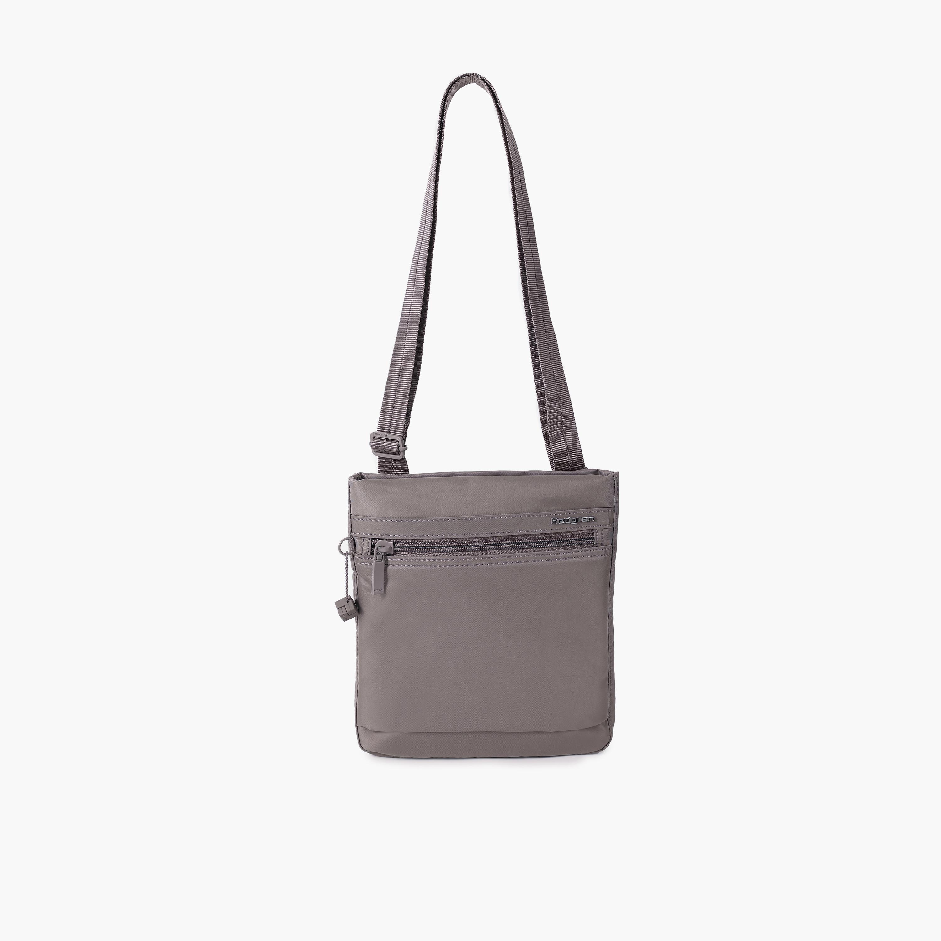 هيدجرين - شنطة كتف سادة إنر سيتي ليونس بسحاب إغلاق وحزام قابل للتعديل | 22 × 20 × 2 سم-women-bagsandwallets-handbags-image-1