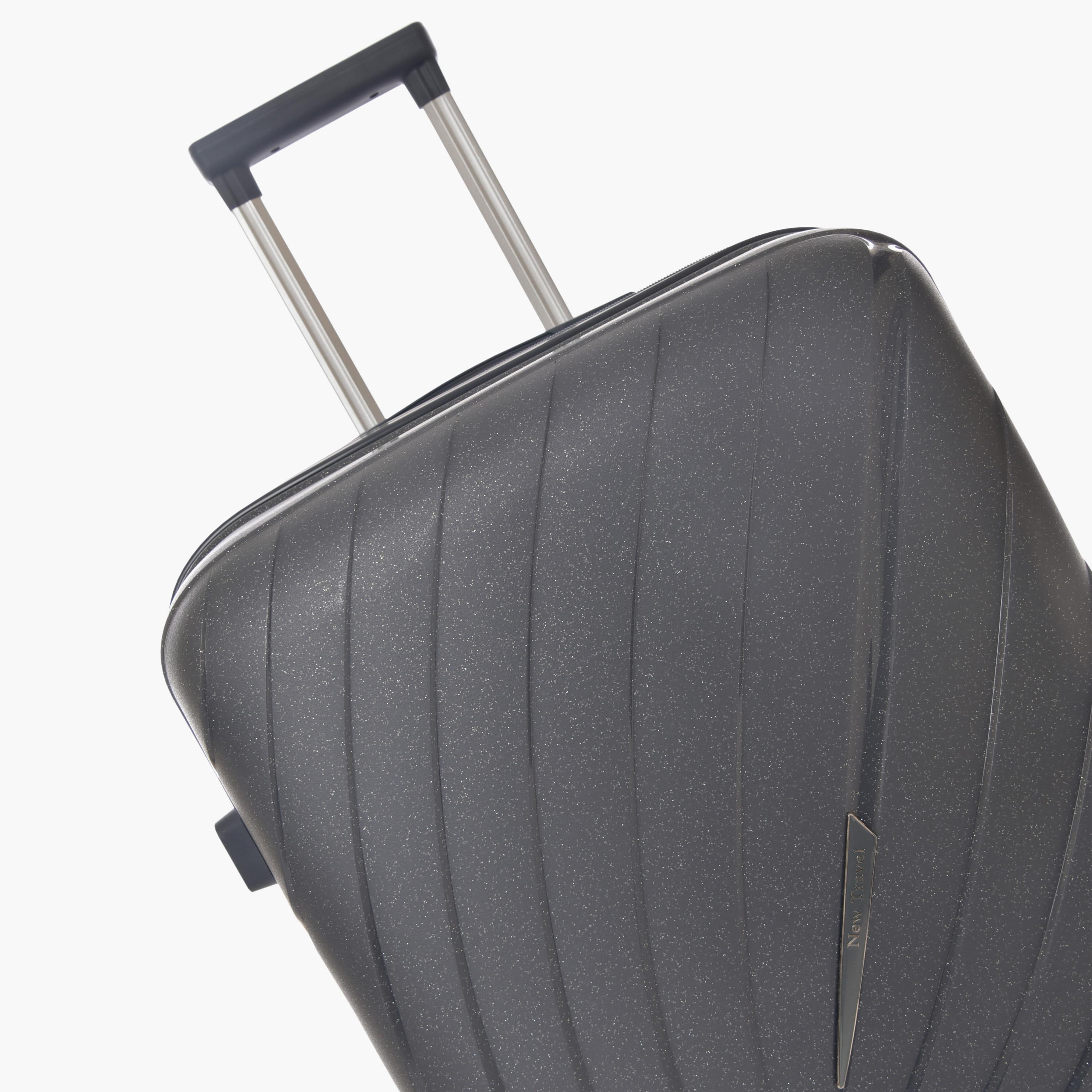 New Travel Set of 4 Polypropylene Hard-Sided 4-Wheeler Spinner Trolley Bags with Combination Lock-travel-luggagesandbags-luggage-image-10