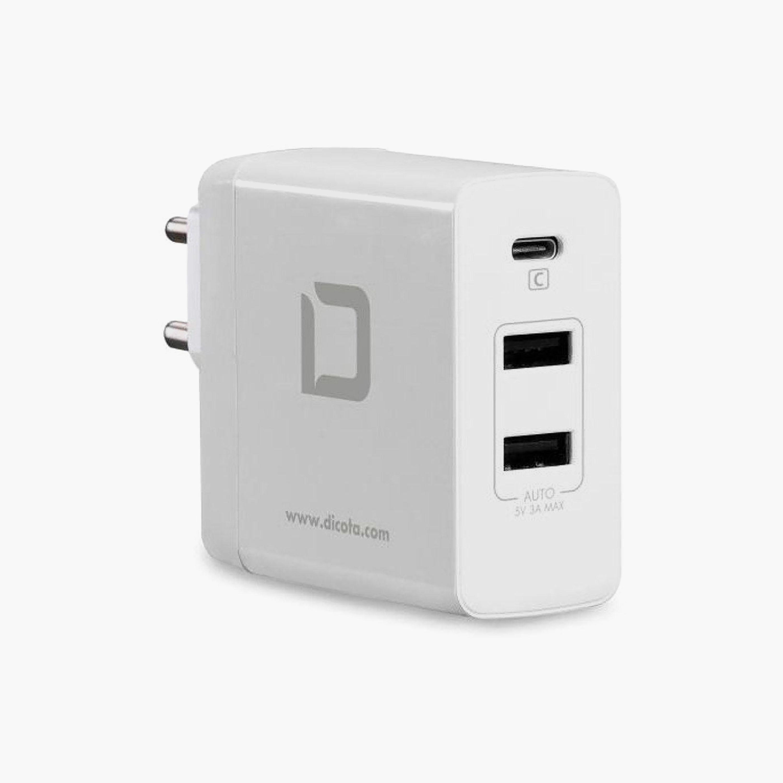 شاحن كمبيوتر محمول عالمي للسفر ديكوتا بمنفذين USB ومنفذ USB-C وقوة 45 واط | D31468-electronics-accessories-computeraccesories-image-1