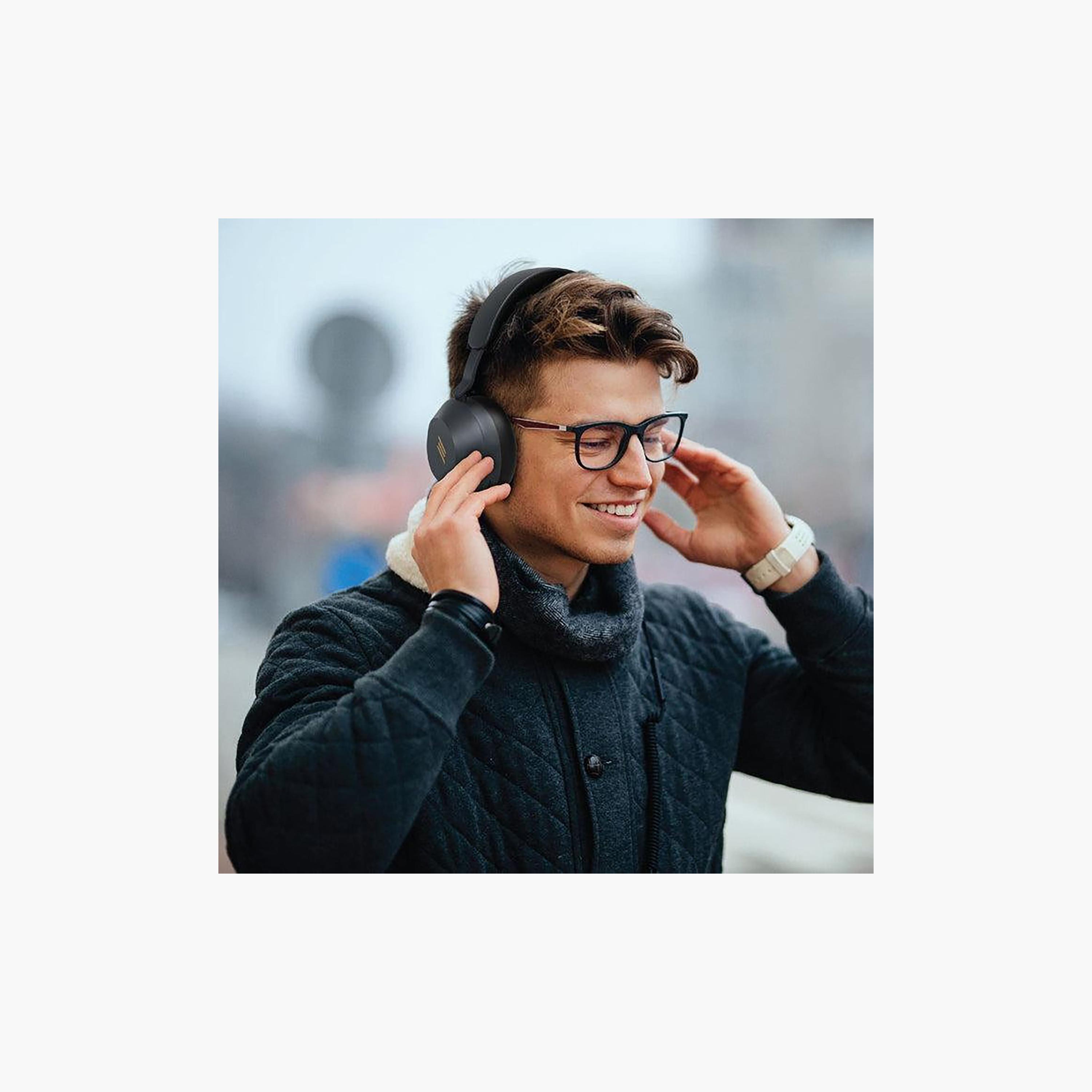 سماعات رأس لاسلكية سمارتكس إنتنس بريميوم باللون الأسود | SMBTHIP2-electronics-headphonesandearphones-image-5
