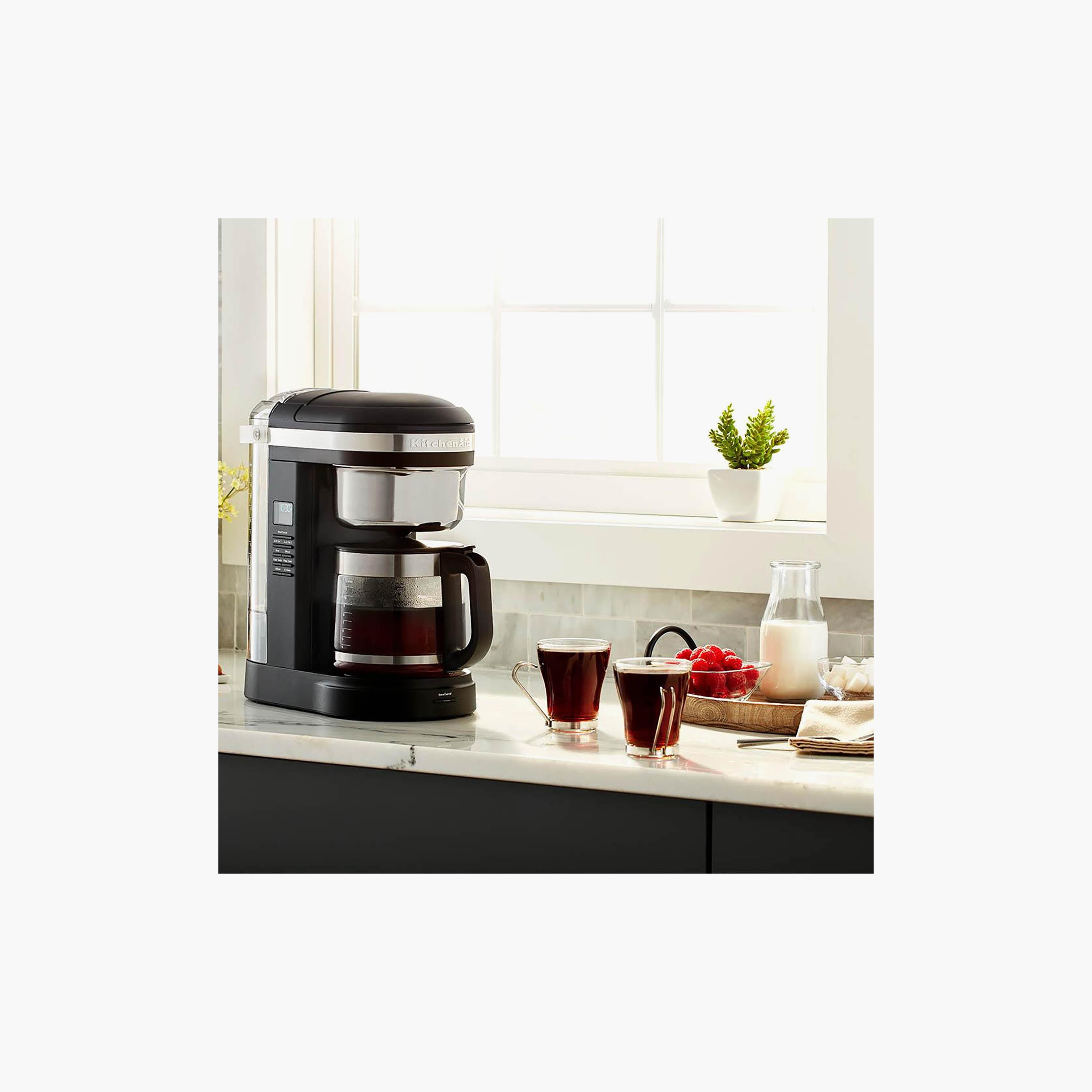 KitchenAid Drip Coffee Maker Spiral Shower Head Onyx Black | 5KCM1209BOB-household-appliances-kitchenappliances-coffeemachines-image-4
