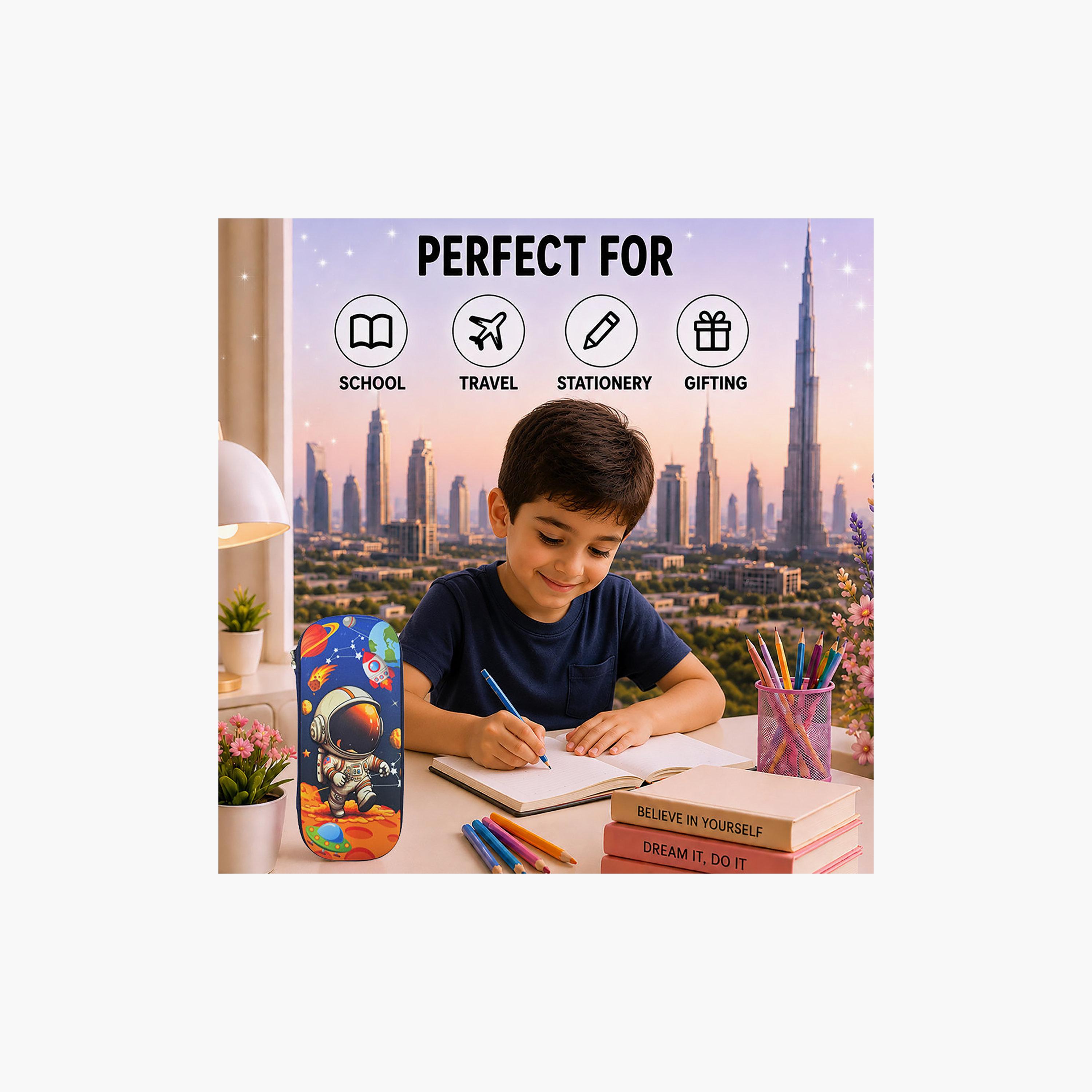 مقلمة بسحاب برسمة رائد الفضاء من كوكوبي - EVC-school-stationery-pencilcases-image-4