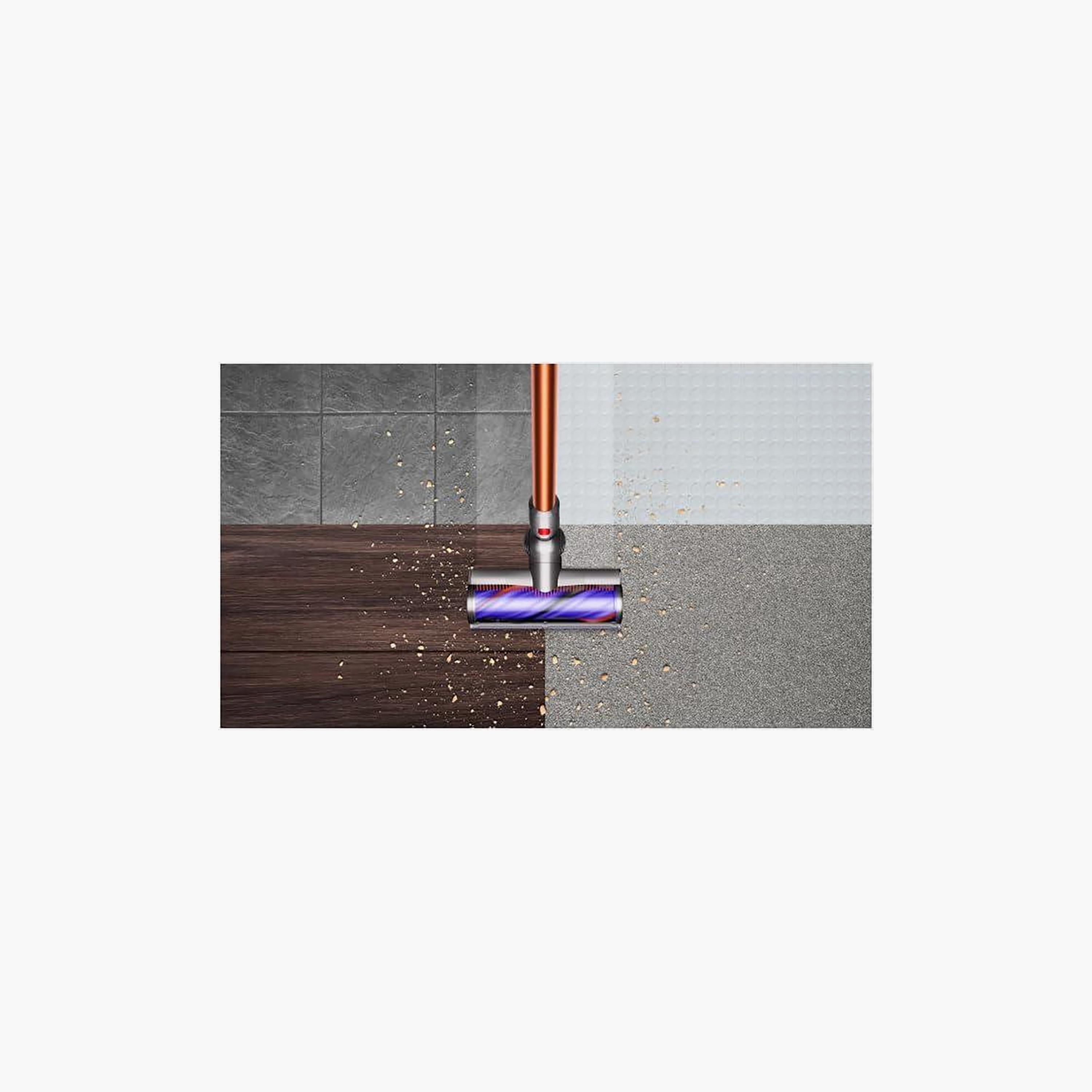 Dyson Cyclone V10 Submarine Wet and Dry Vacuum Cleaner Yellow Nickel | V10SUBMARINE-PROMO_EMAX_AE_ADIB_240926-image-6