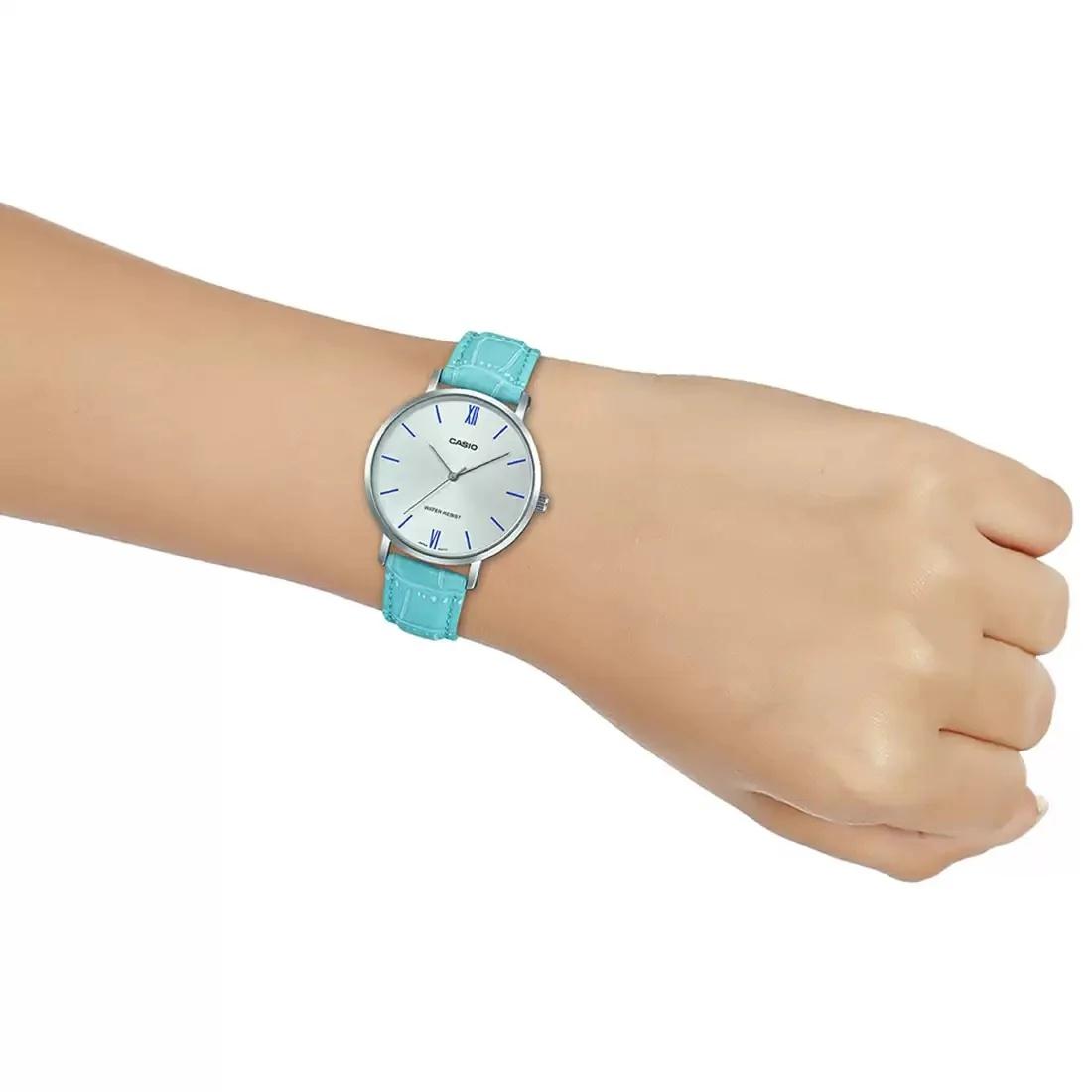 ساعة كاسيو نسائية تناظرية بمينا أبيض | LTP-VT01L-7B3UDF-women-watchesandjewellery-watches-image-4