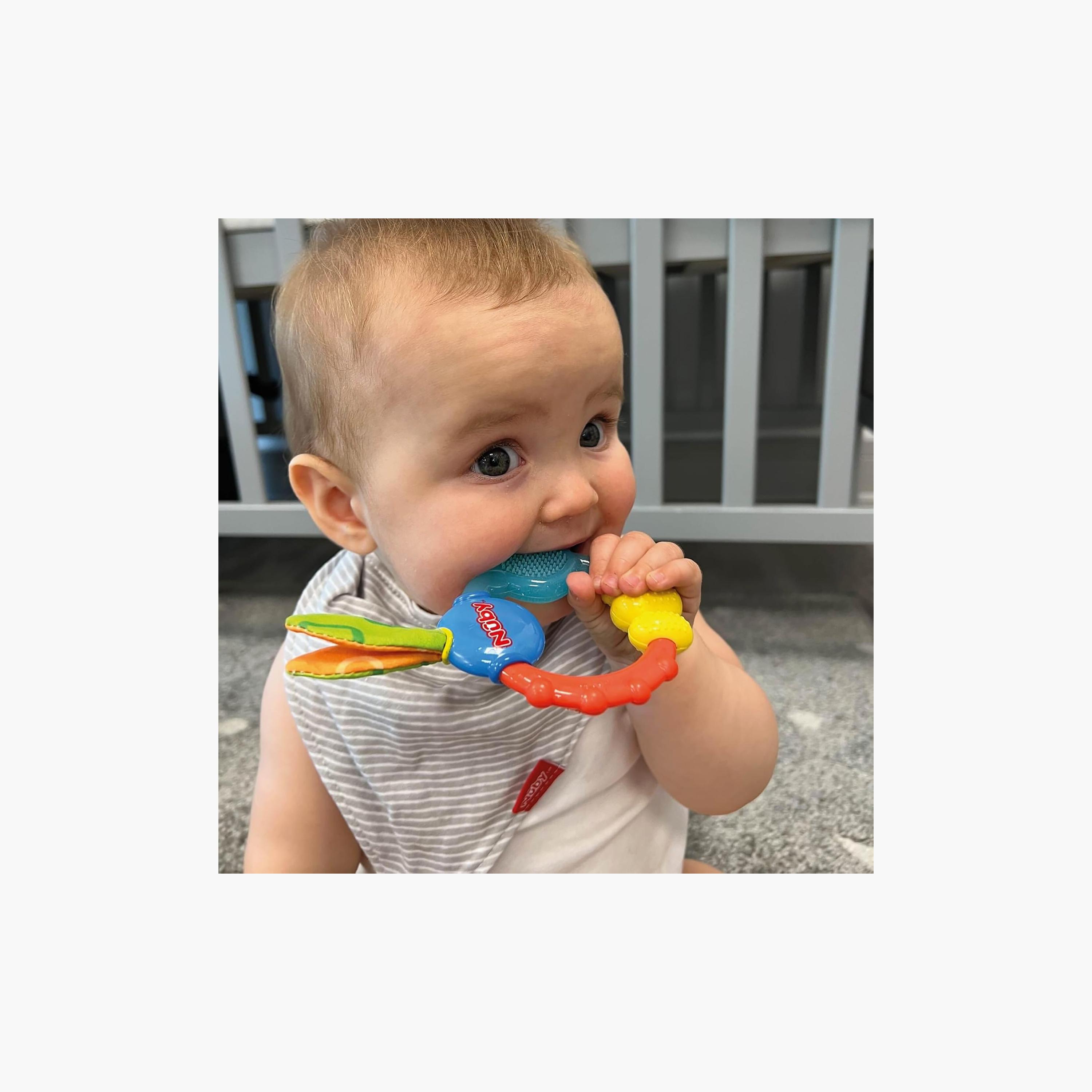 حلقة تسنين مع مدلك لثة بارز الملمس واكي ثيتر ألوان متنوعة من نوبي-toys-babyandtoddlertoys-rattlesandteethers-image-5