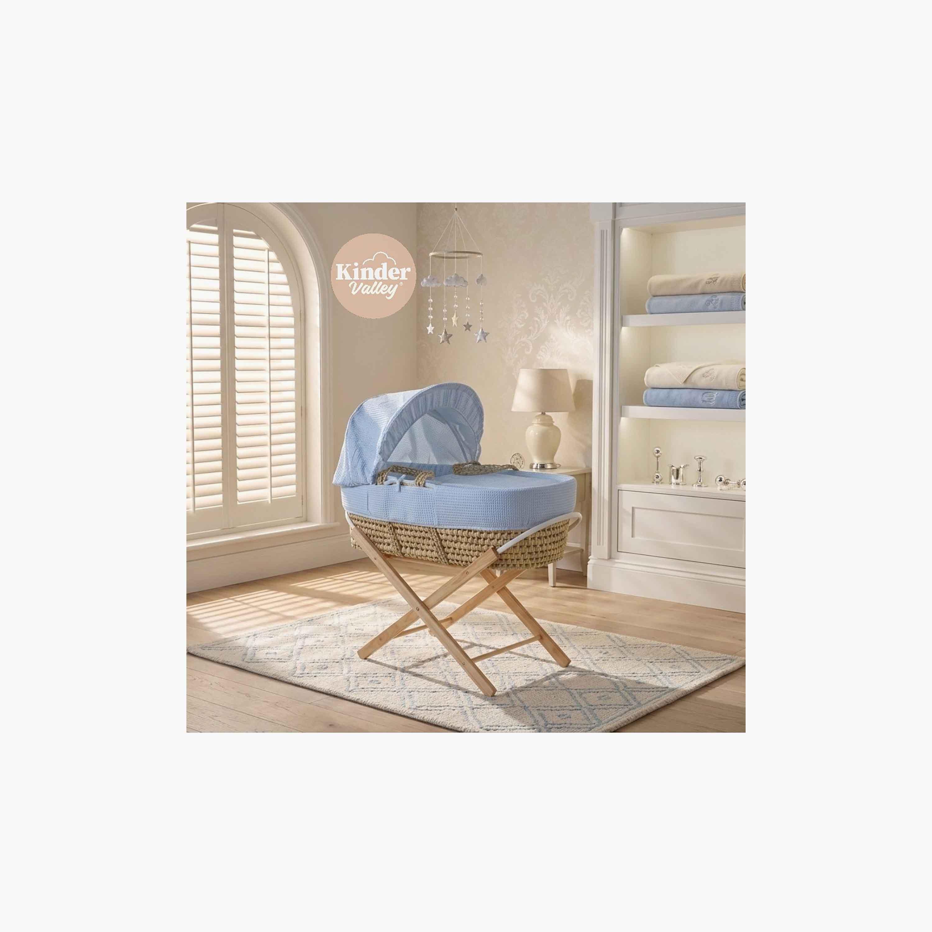 سلة موسى بتصميم الوافل سيليست من كيندر فالي-baby-nursery-furniture-mosesbaskets-image-3