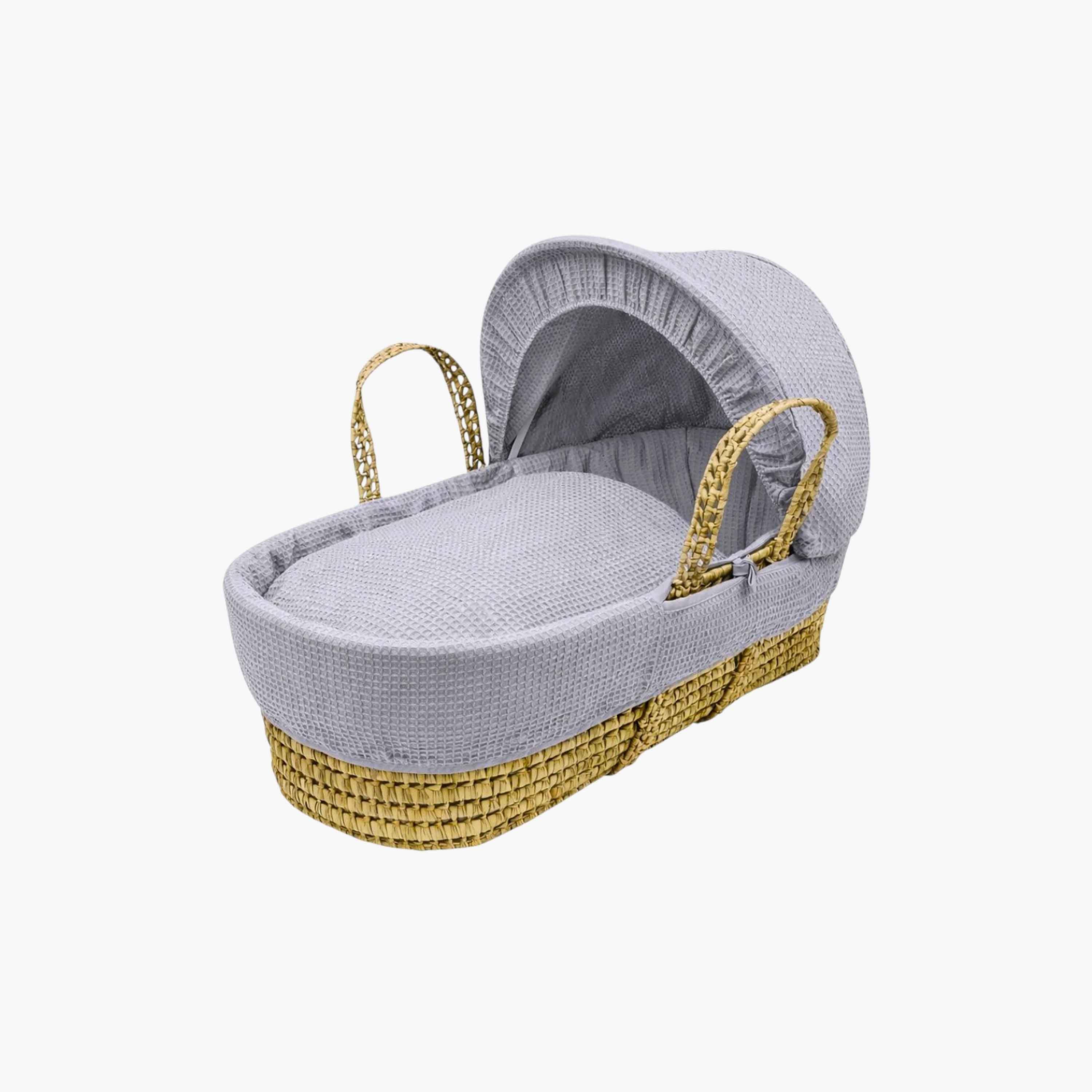 مهد موسى بتصميم وافل رمادي حمامي من كيندر فالي-baby-nursery-furniture-mosesbaskets-image-1