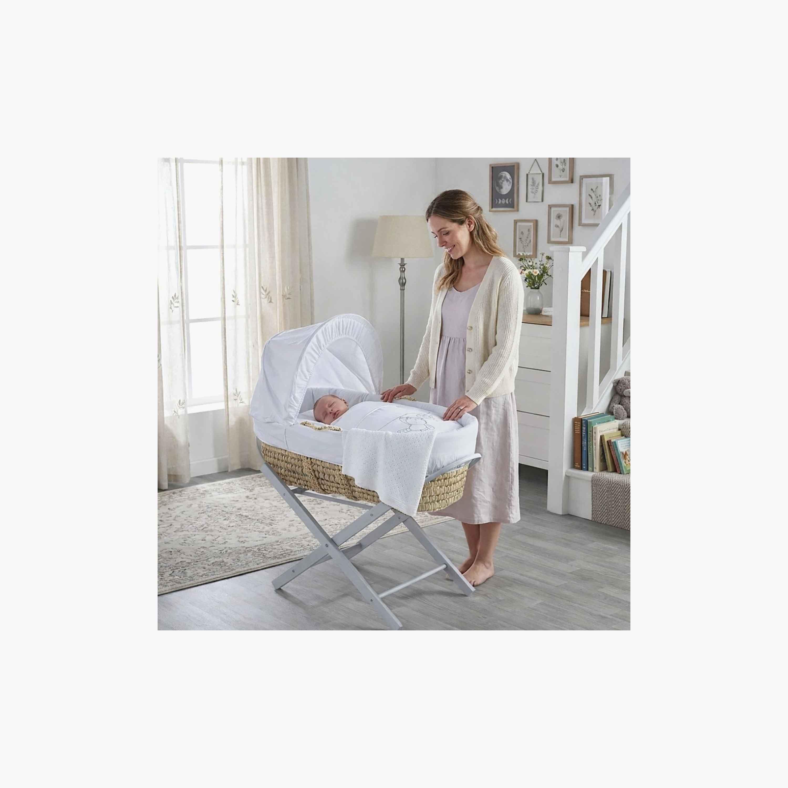 حاملة موسى فاخرة تيدي مع حامل أوبال قابل للطي من كيندر فالي-baby-nursery-furniture-mosesbaskets-image-4