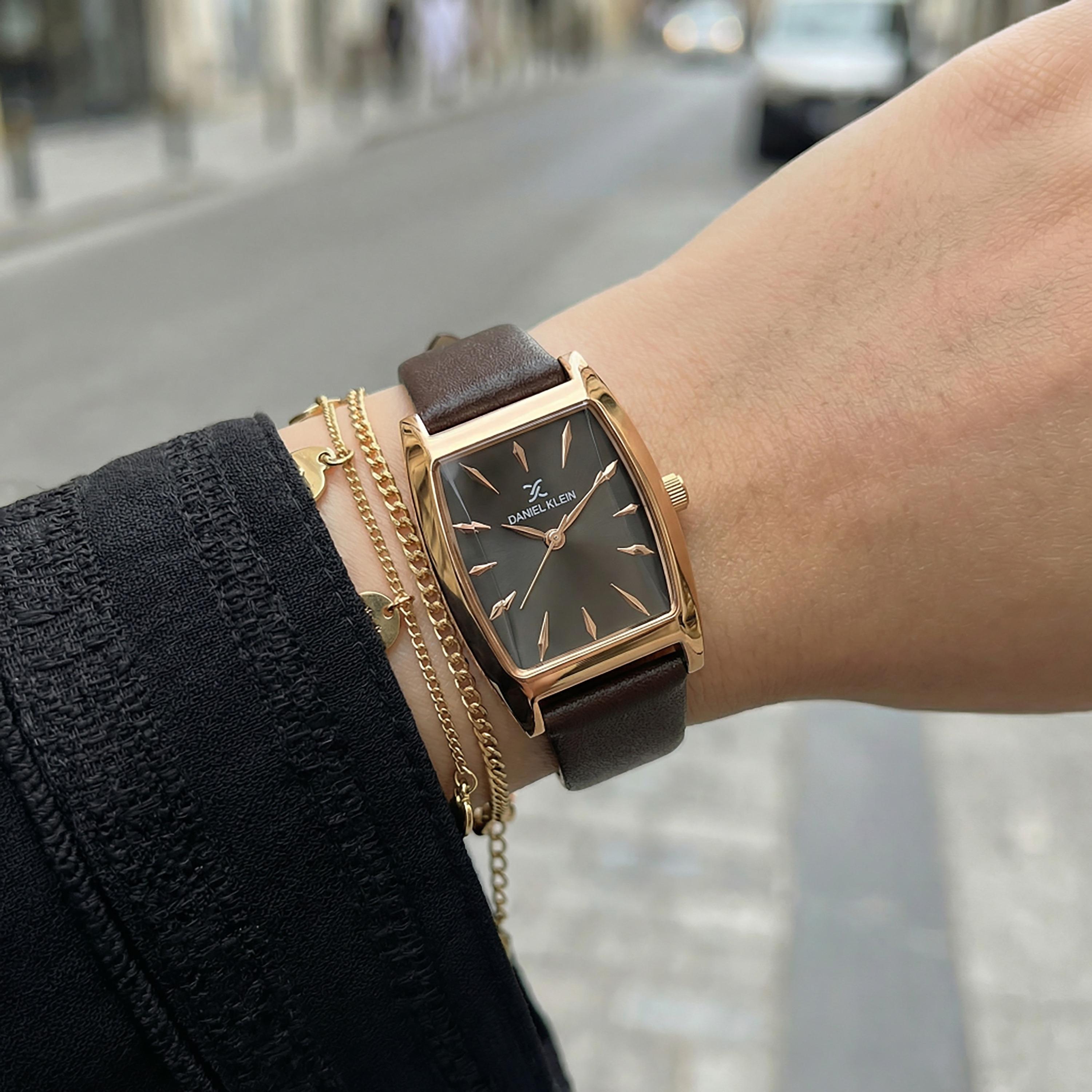 ساعة دانيال كلاين الفاخرة للنساء، مصنوعة من الجلد البني الداكن | DK.1.14120-5-women-watchesandjewellery-watches-image-3