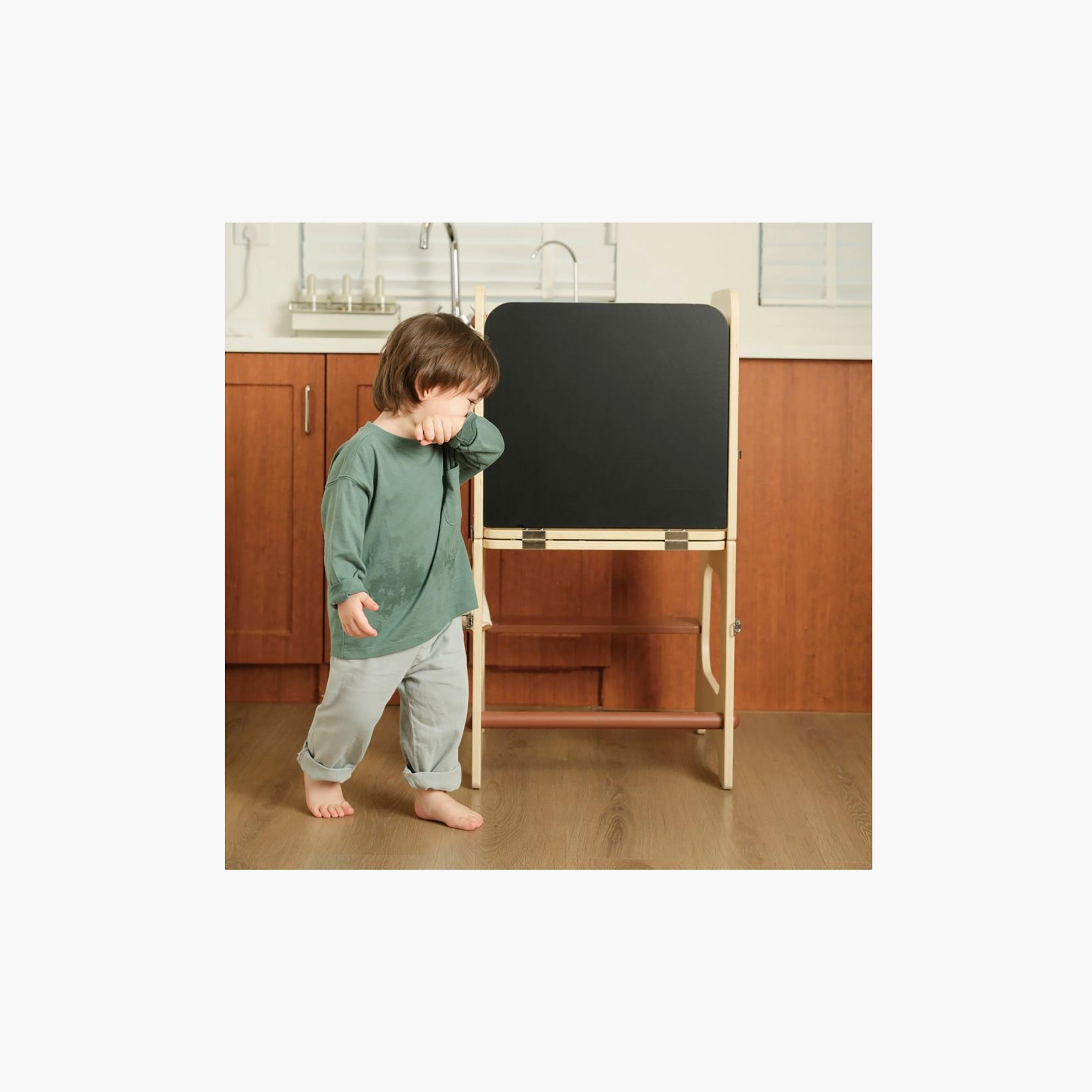 برج مساعدة قابل للتحويل إلى طاولة خشبية من كلاسيك وورلد-toys-babyandtoddlertoys-learningtoys-image-4