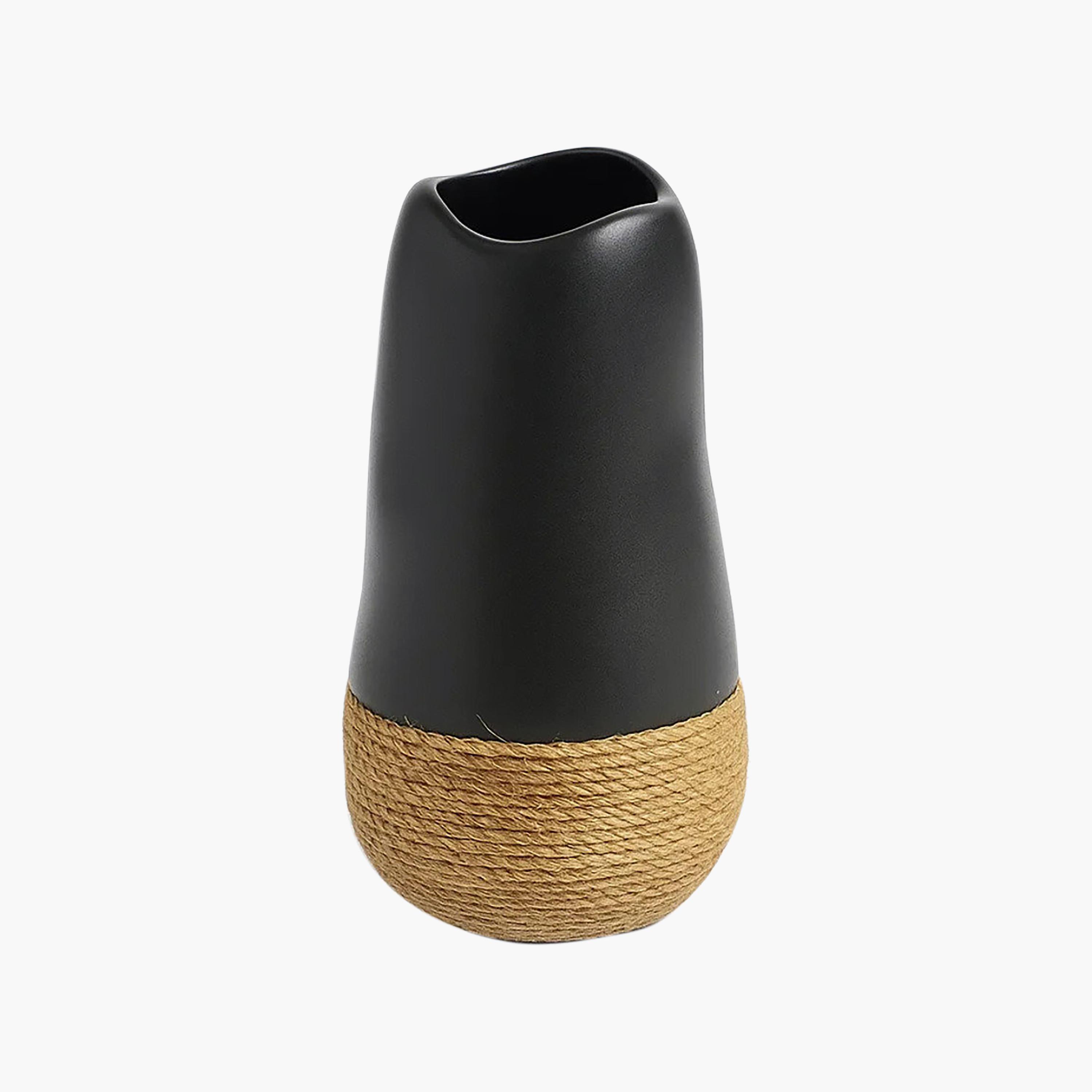 مزهرية سيراميك متعددة الألوان بتفاصيل حبال من ماريا هومز-household-decor-vasesandbowls-image-4