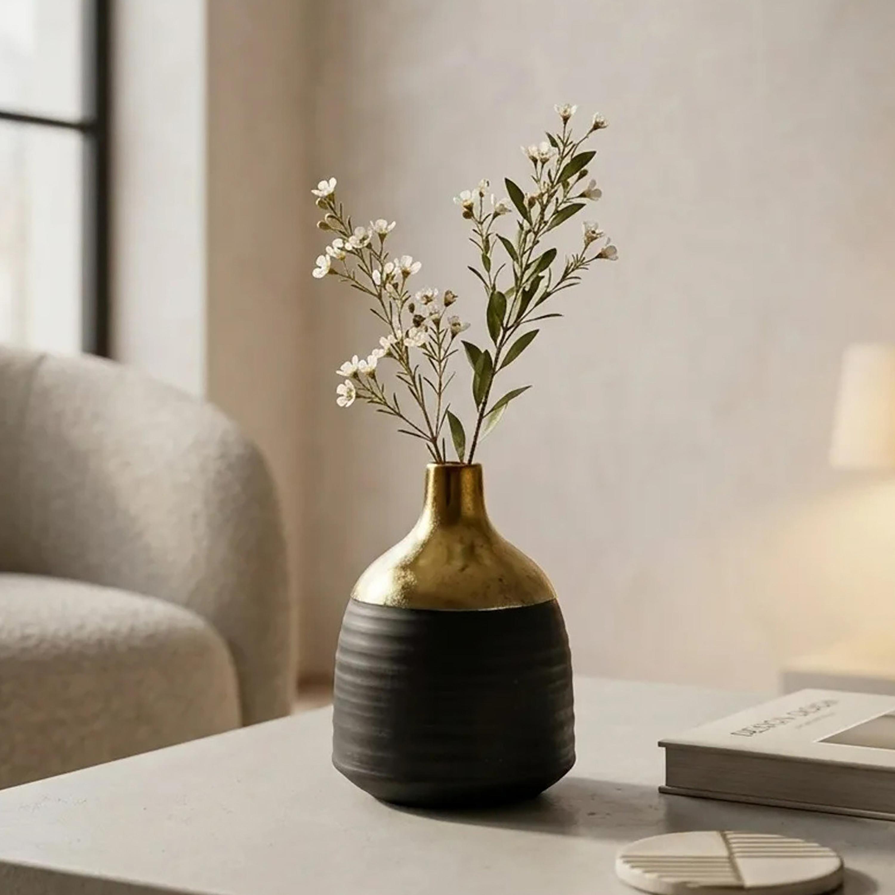 مزهرية بملمس بارز متعددة الألوان من ماريا هومز-household-decor-vasesandbowls-image-1