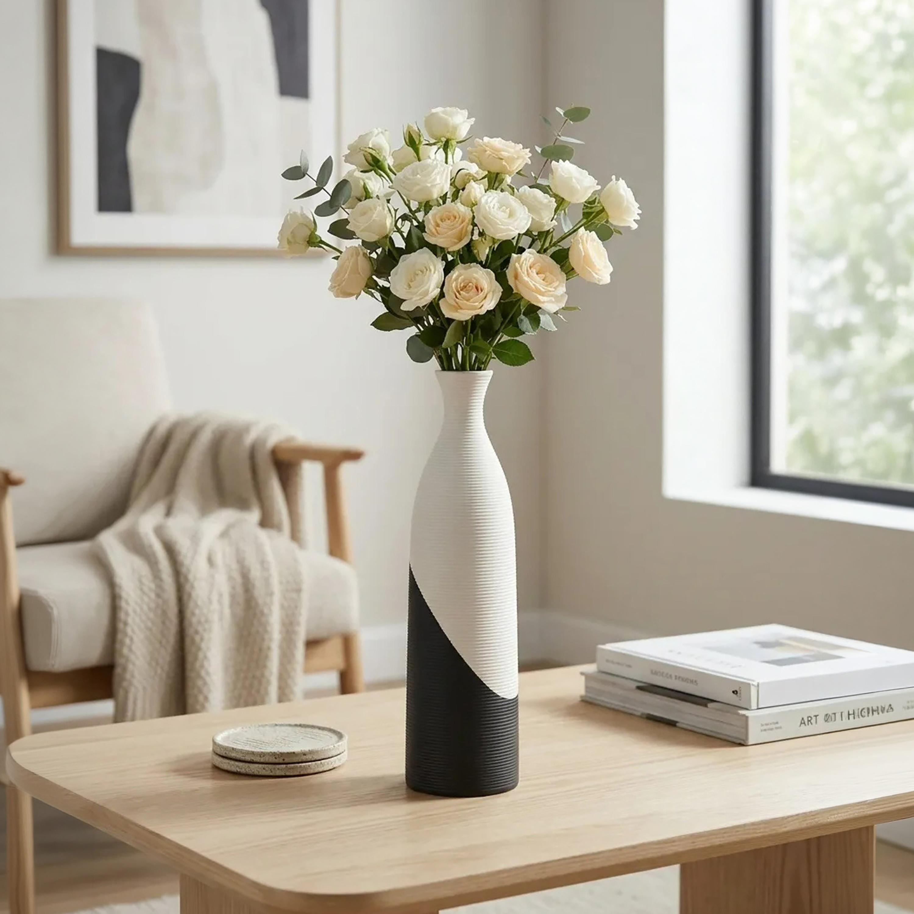 مزهرية زجاجة الشكل متعددة الألوان من ماريا هومز-household-decor-vasesandbowls-image-1