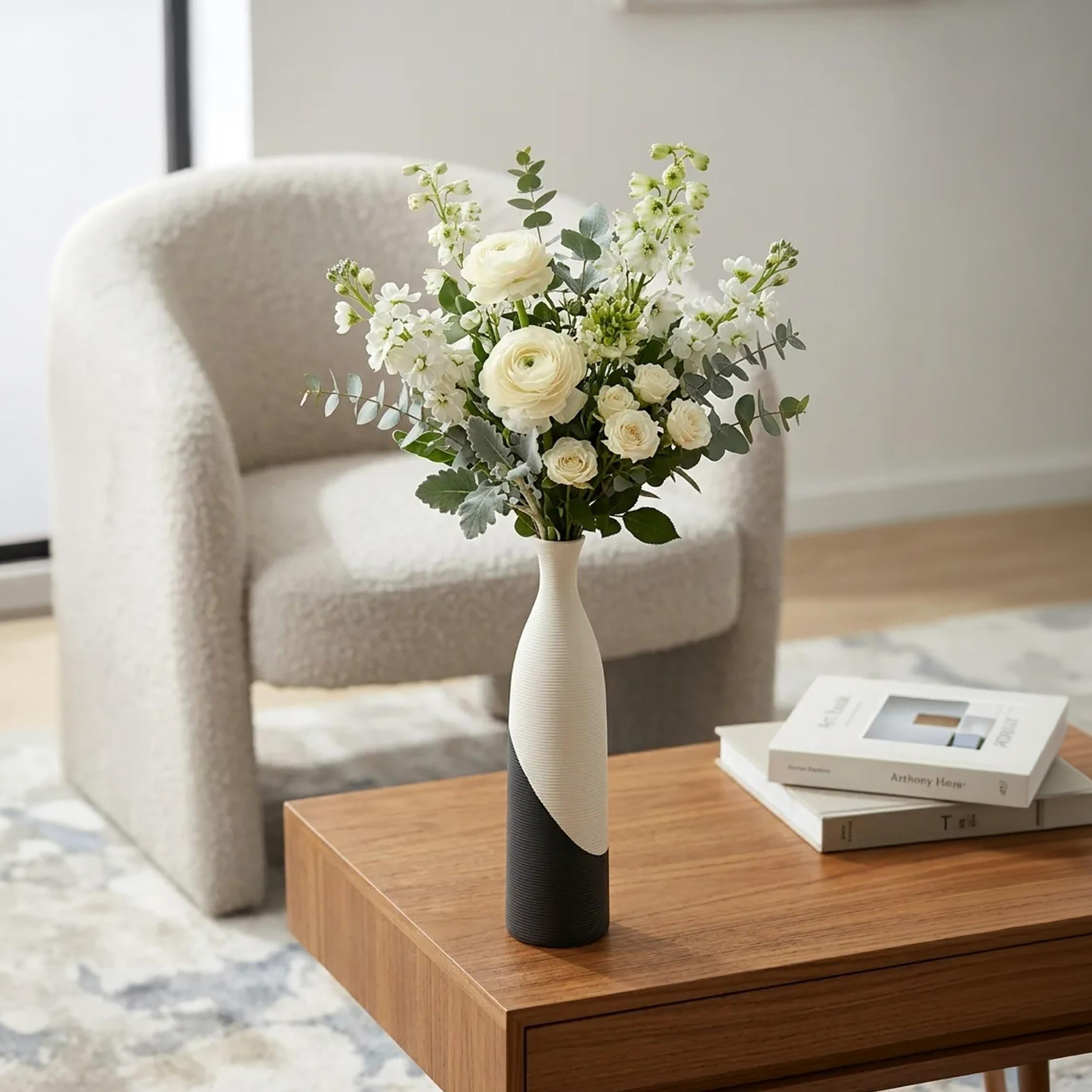 مزهرية زجاجة الشكل متعددة الألوان من ماريا هومز-household-decor-vasesandbowls-image-2