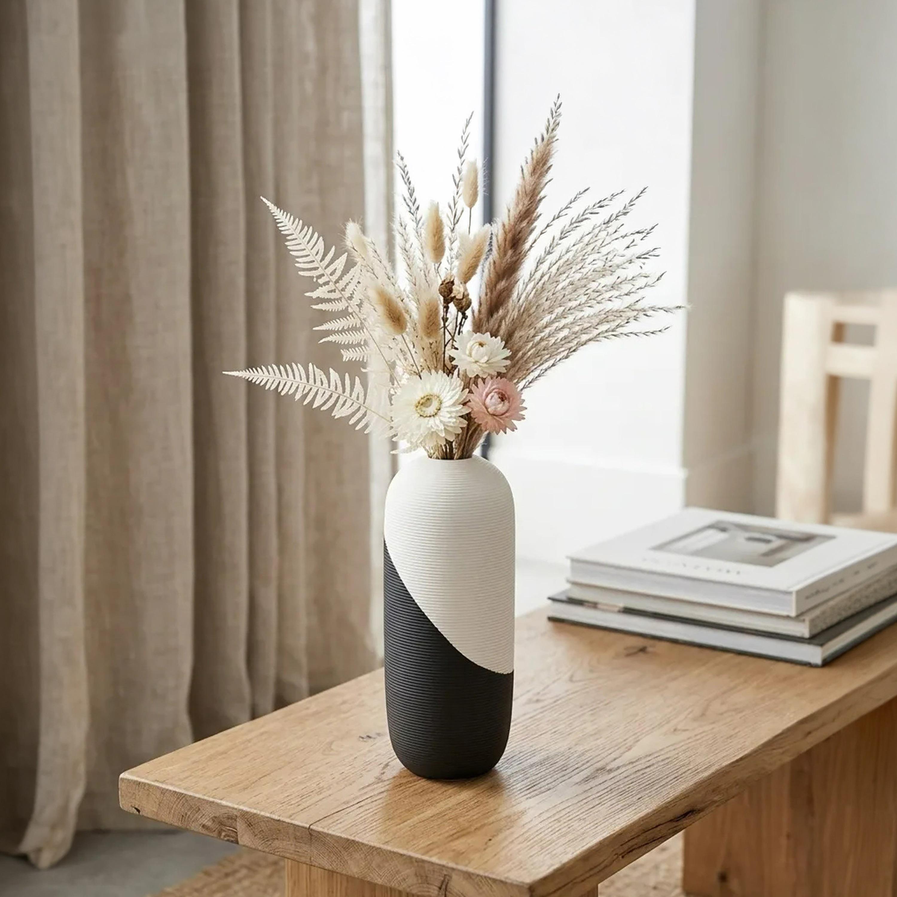 مزهرية مضلعة متعددة الألوان من ماريا هومز-household-decor-vasesandbowls-image-3