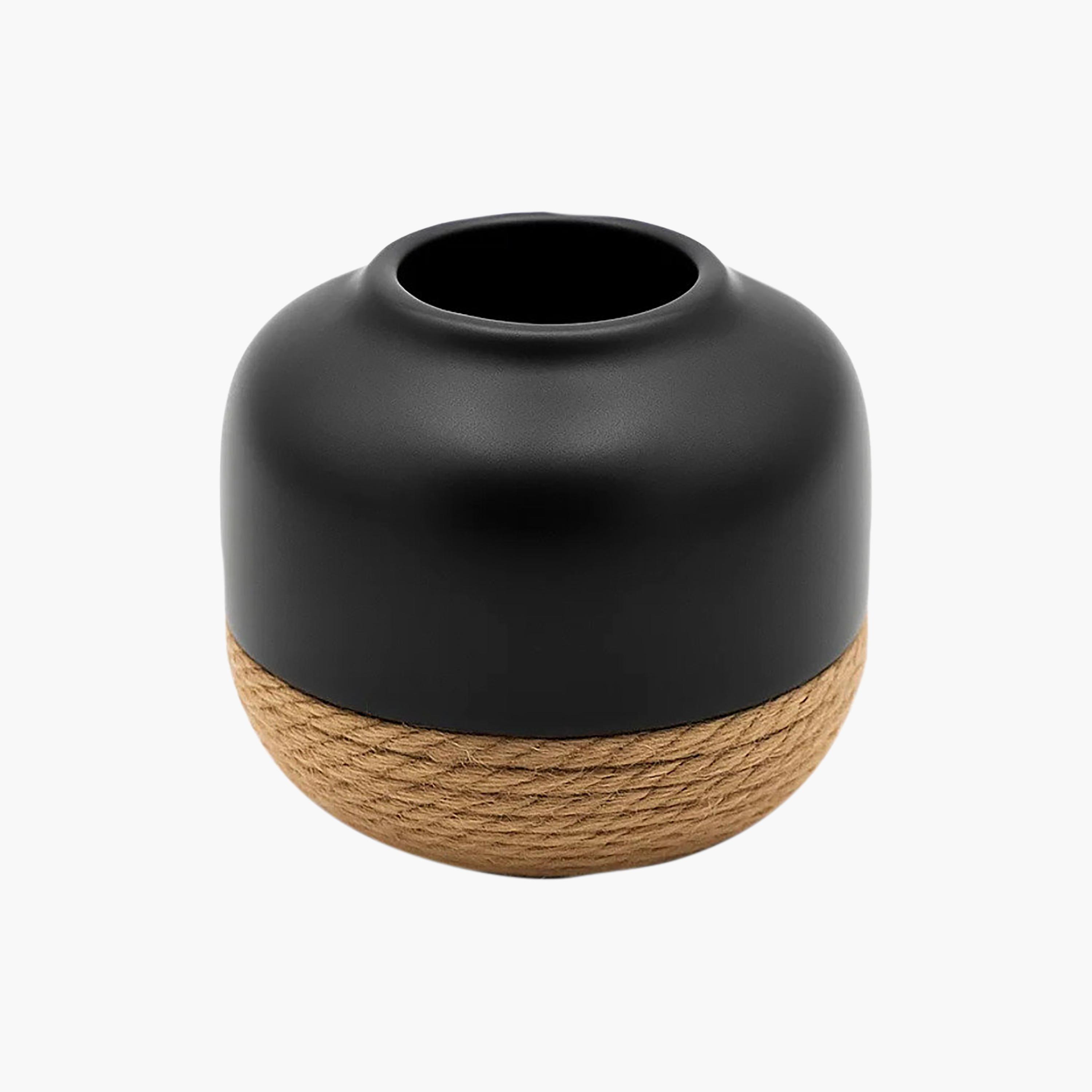 مزهرية سيراميك متعددة الألوان بتفاصيل حبال من ماريا هومز-household-decor-vasesandbowls-image-4