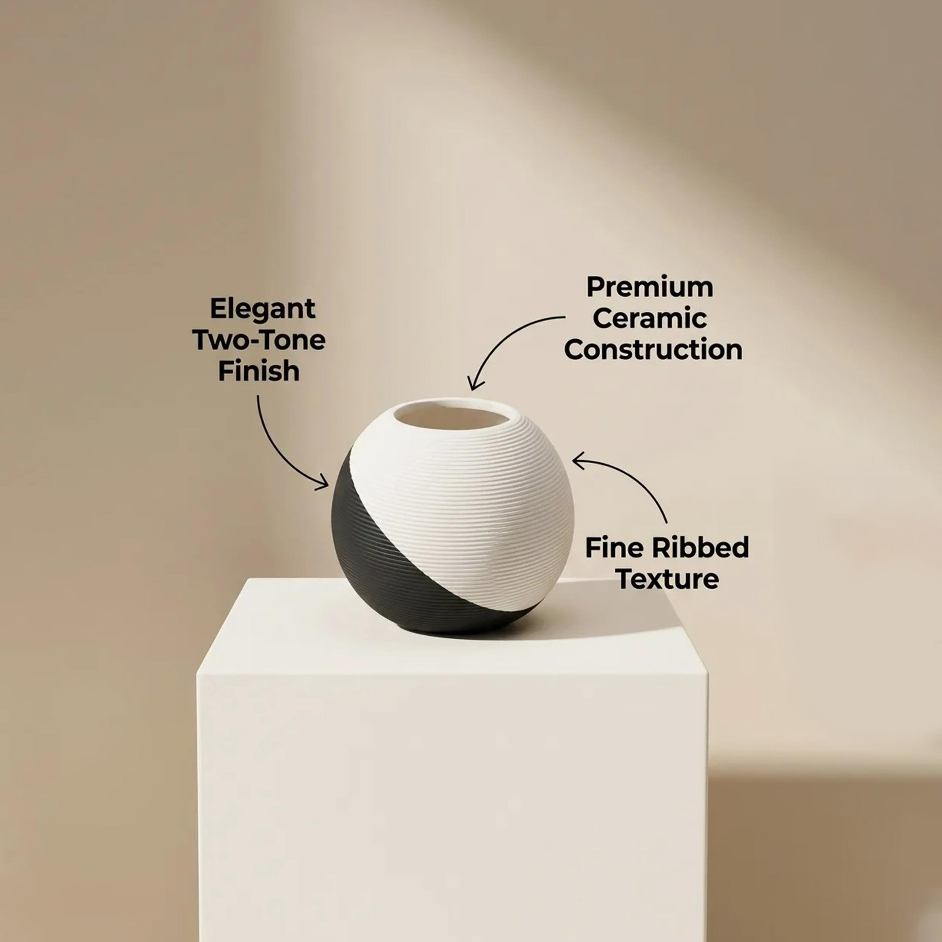 مزهرية مضلعة متعددة الألوان من ماريا هومز-household-decor-vasesandbowls-image-4