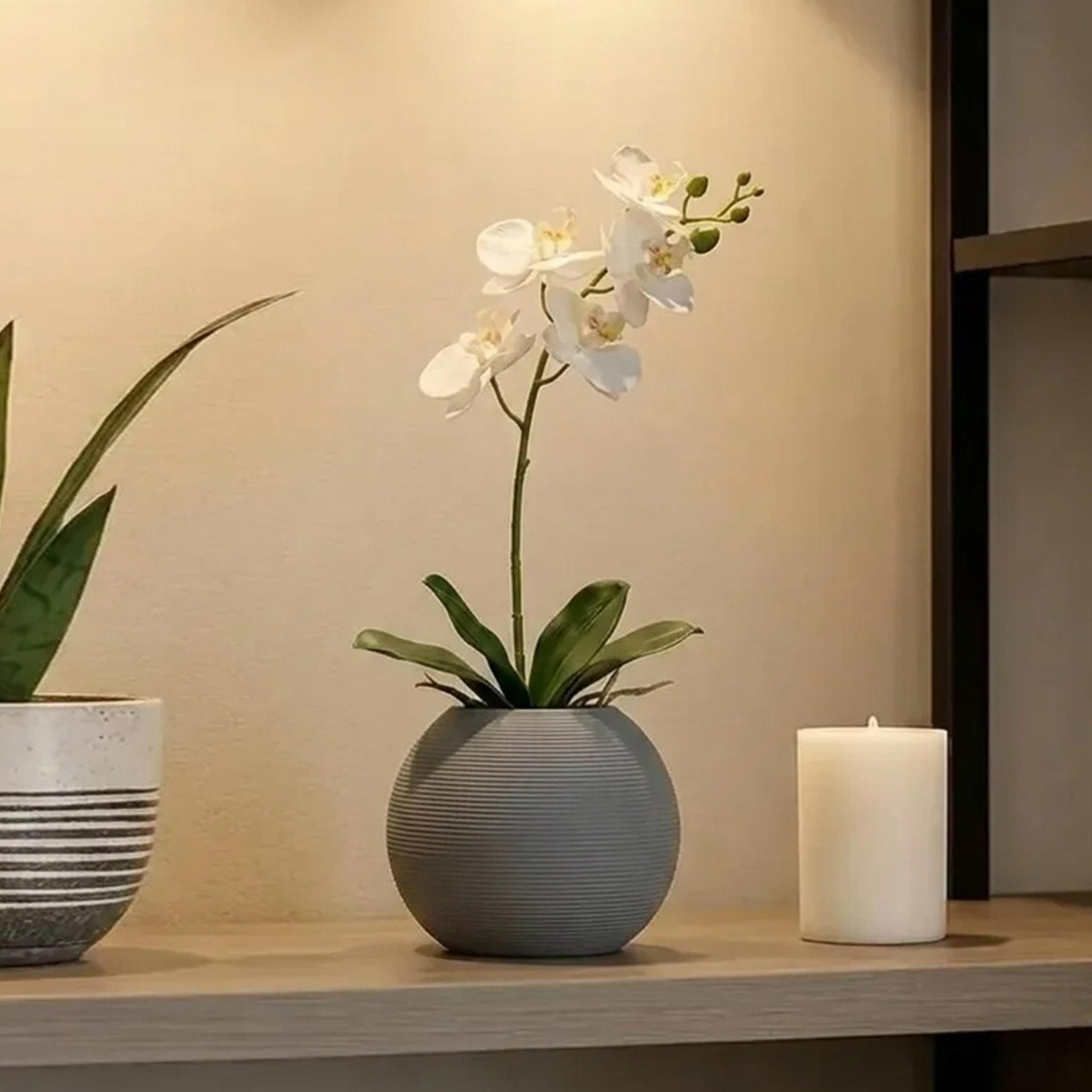 مزهرية مضلعة رمادية من ماريا هومز-household-decor-vasesandbowls-image-3