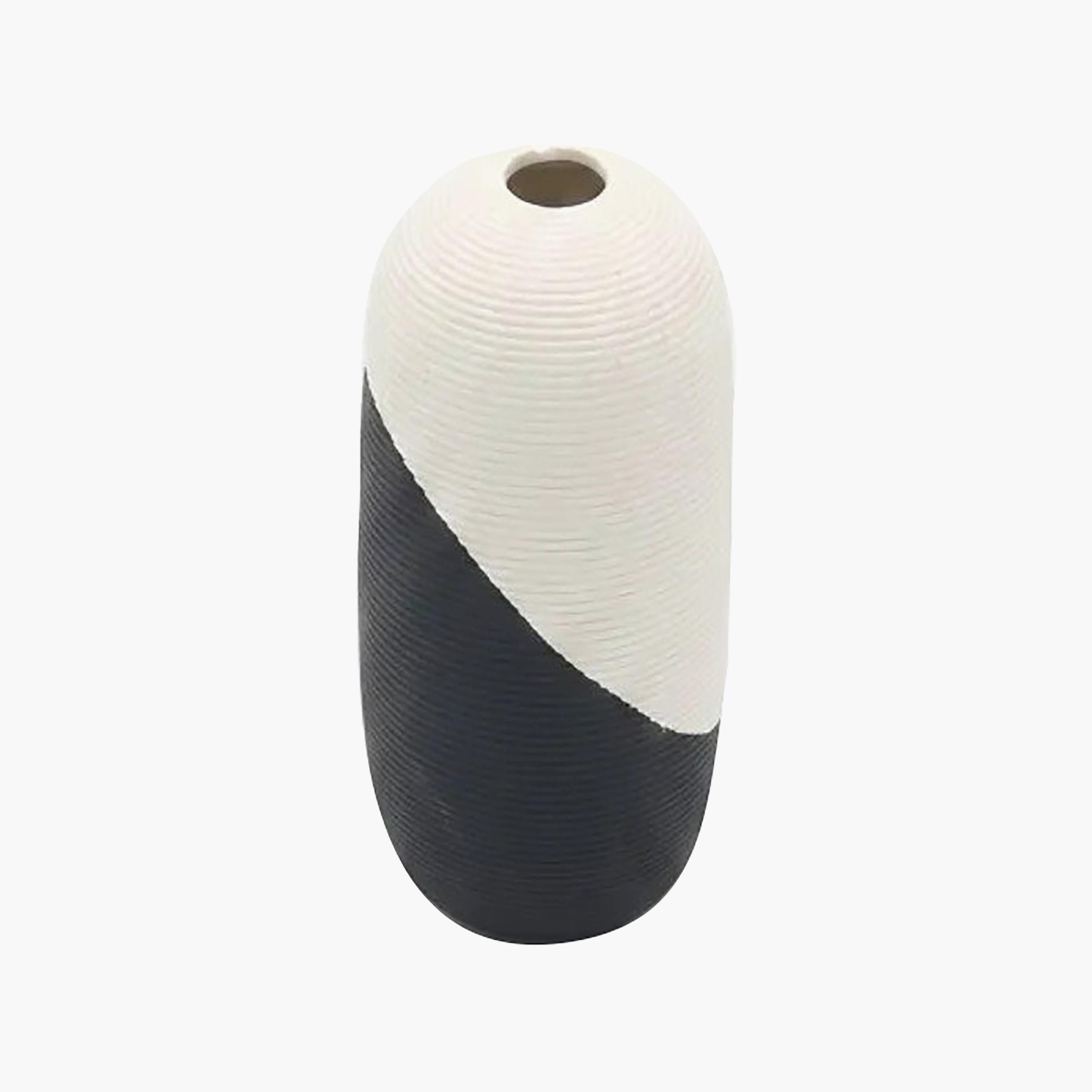 مزهرية مضلعة متعددة الألوان من ماريا هومز-household-decor-vasesandbowls-image-5