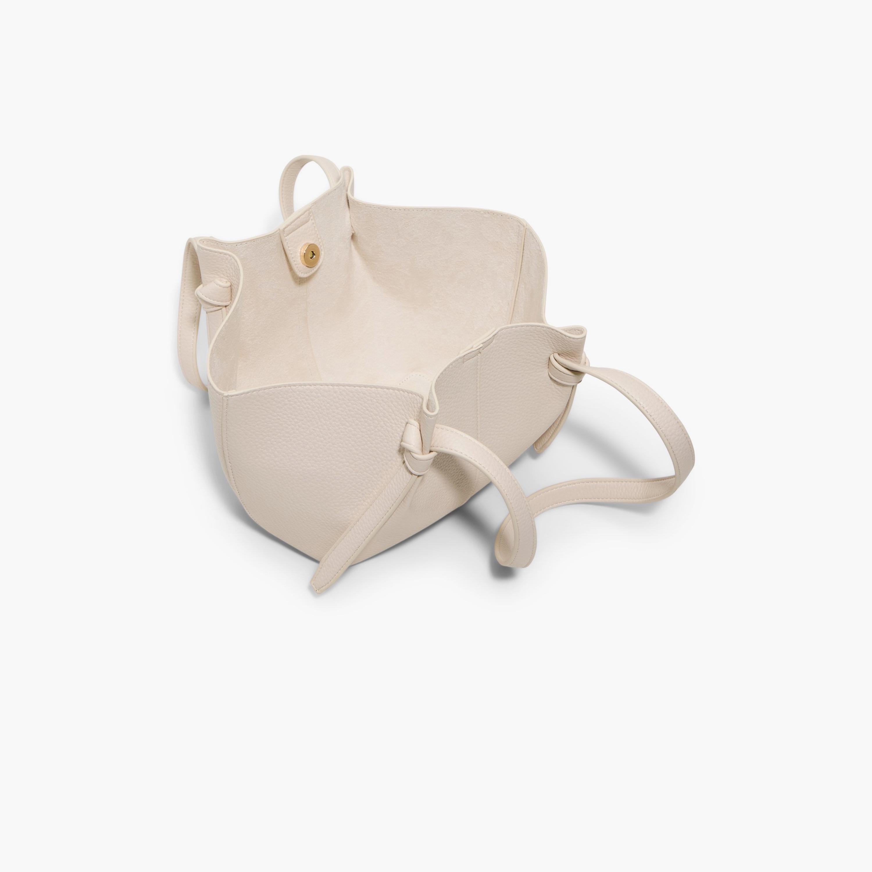 كول ات سبرينغ- شنطة كتف منقوشة إغلاق مغناطيسي مقبض مزدوج | 41 × 19 × 12 سم-women-bagsandwallets-handbags-image-3