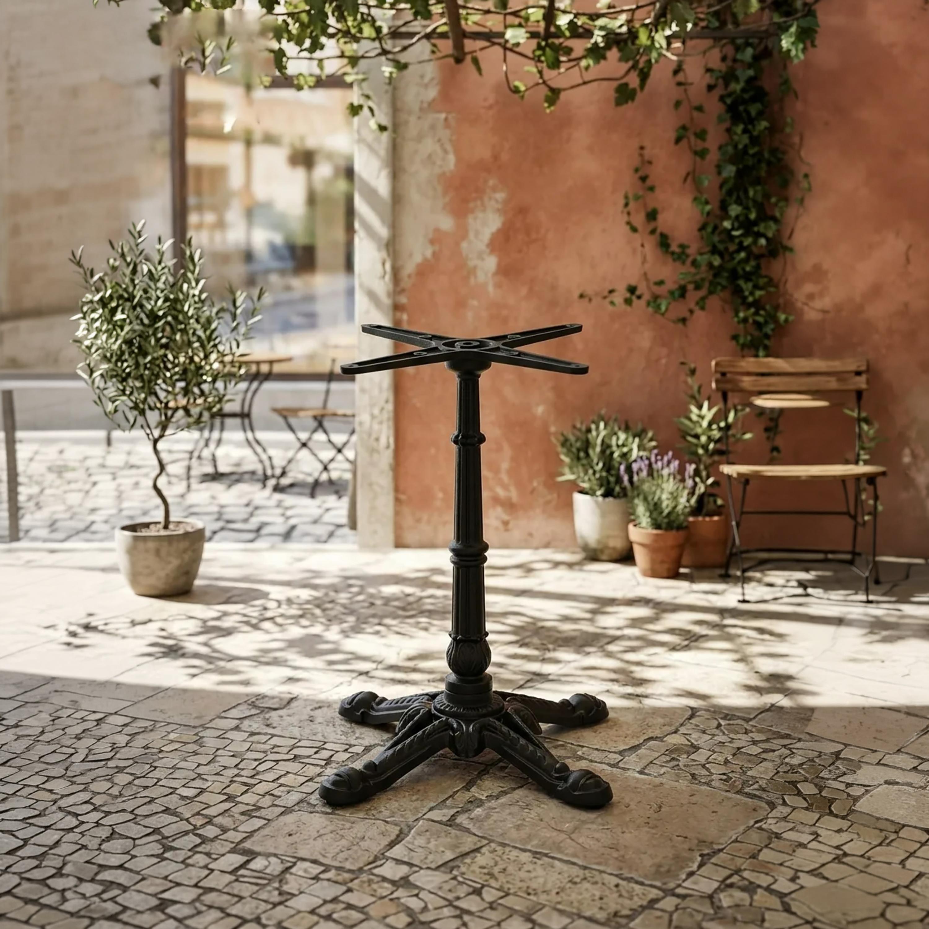 إطار طاولة معدني بأربعة أرجل من ماريا هومز-furniture-livingroom-sideandendtables-image-3