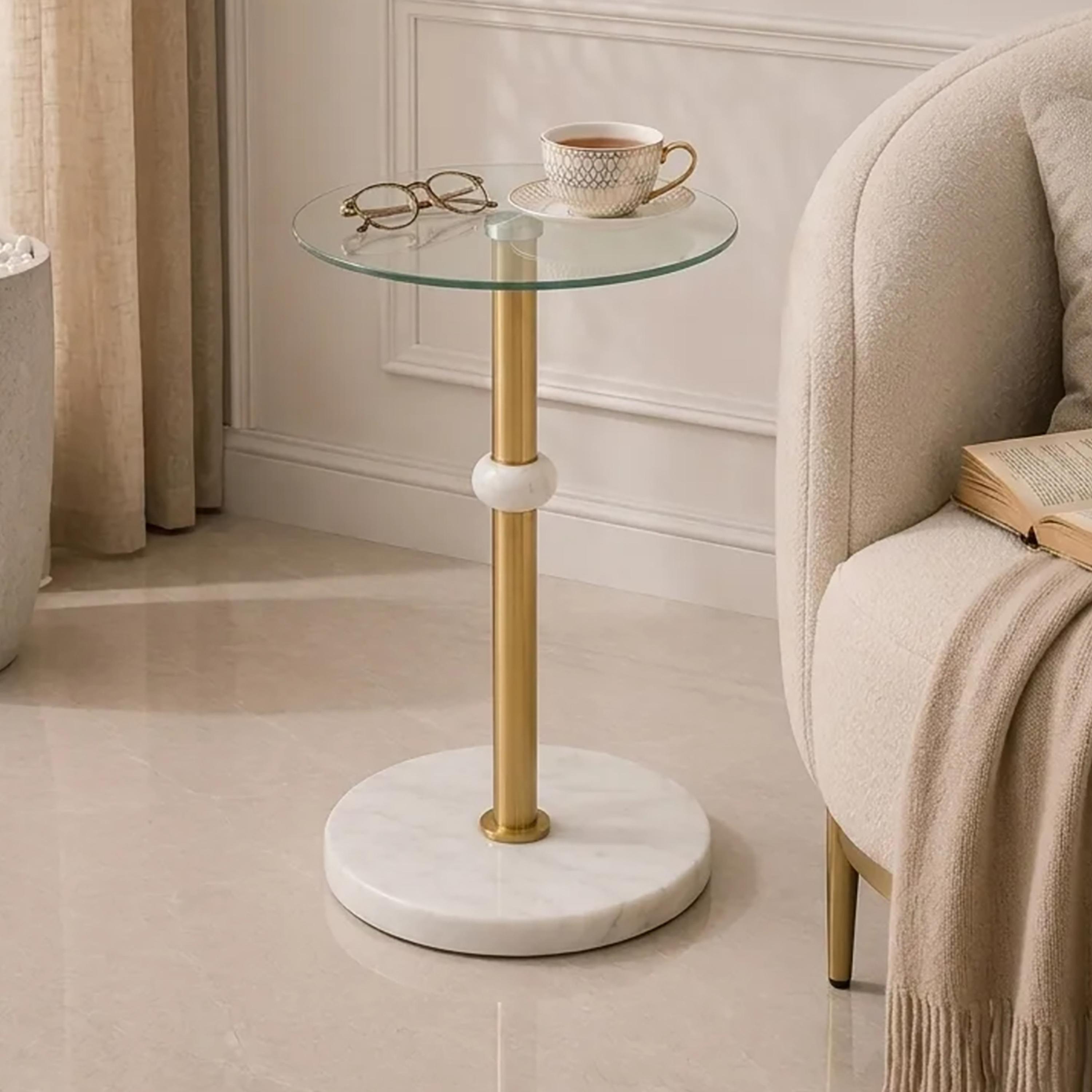 طاولة جانبية زجاجية بقاعدة عمودية من ماريا هومز-furniture-livingroom-sideandendtables-image-1