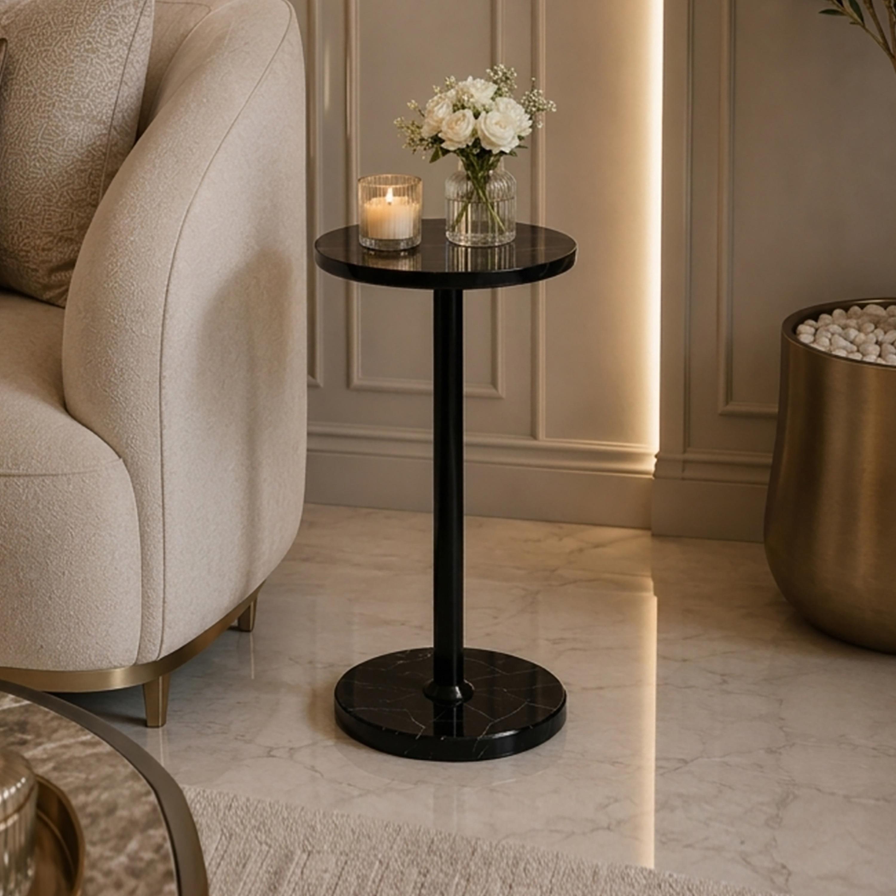 طاولة جانبية خشبية بقاعدة عمودية من ماريا هومز-furniture-livingroom-sideandendtables-image-1