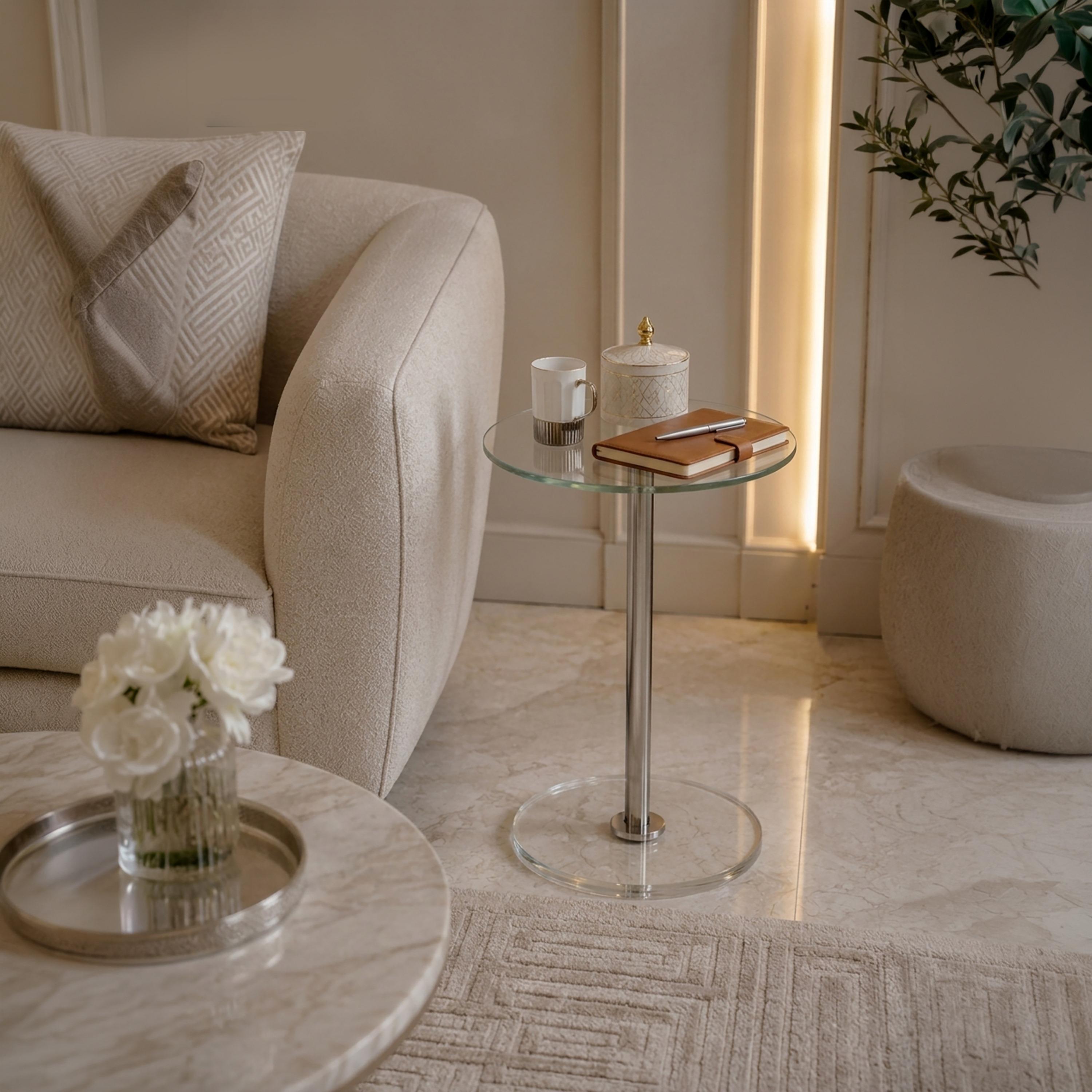 طاولة زينة بقاعدة زجاجية من ماريا هومز-furniture-livingroom-sideandendtables-image-2