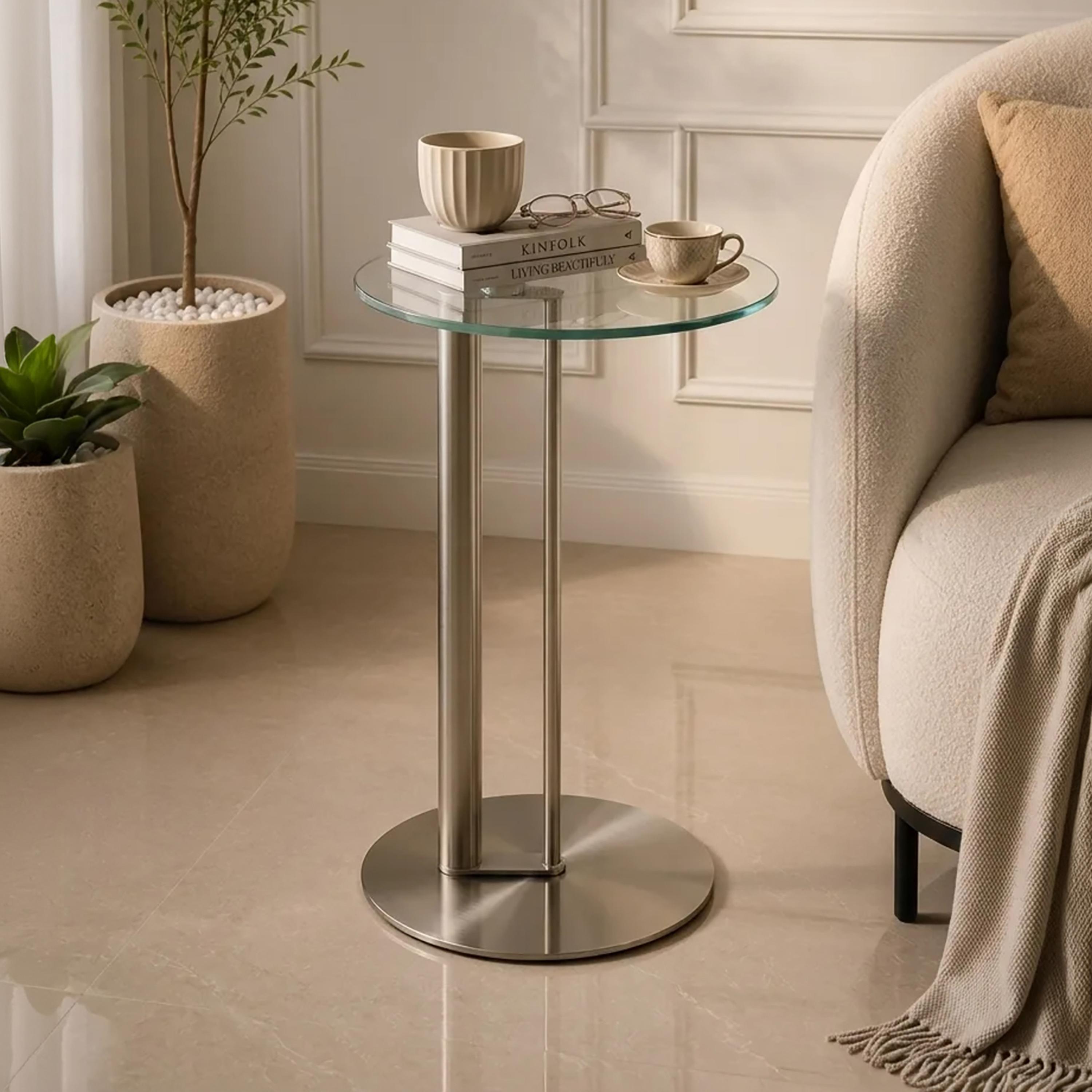 طاولة زينة بقاعدة زجاجية من ماريا هومز-furniture-livingroom-sideandendtables-image-1