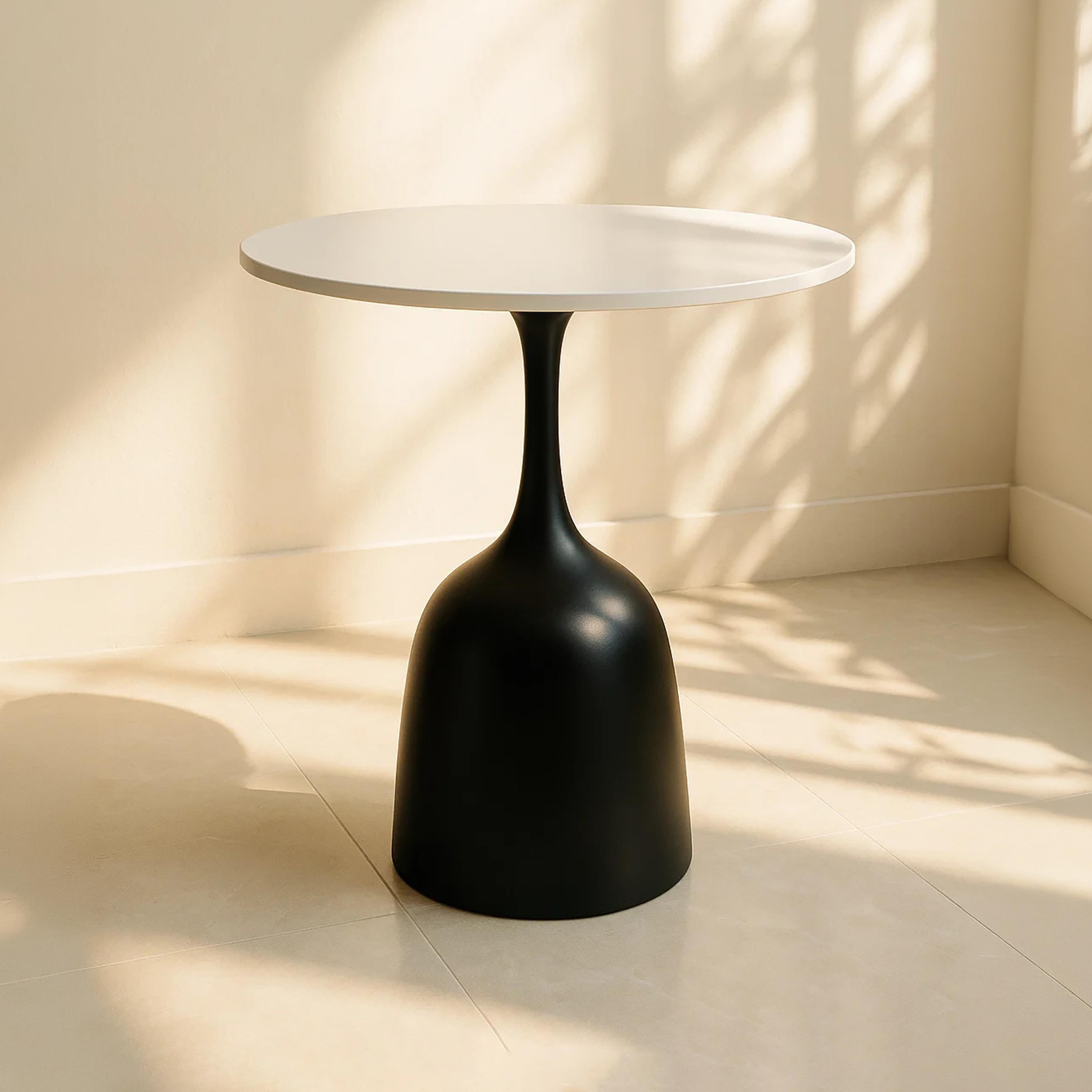 طاولة جانبية خشبية بقاعدة عمودية من ماريا هومز-furniture-livingroom-sideandendtables-image-1