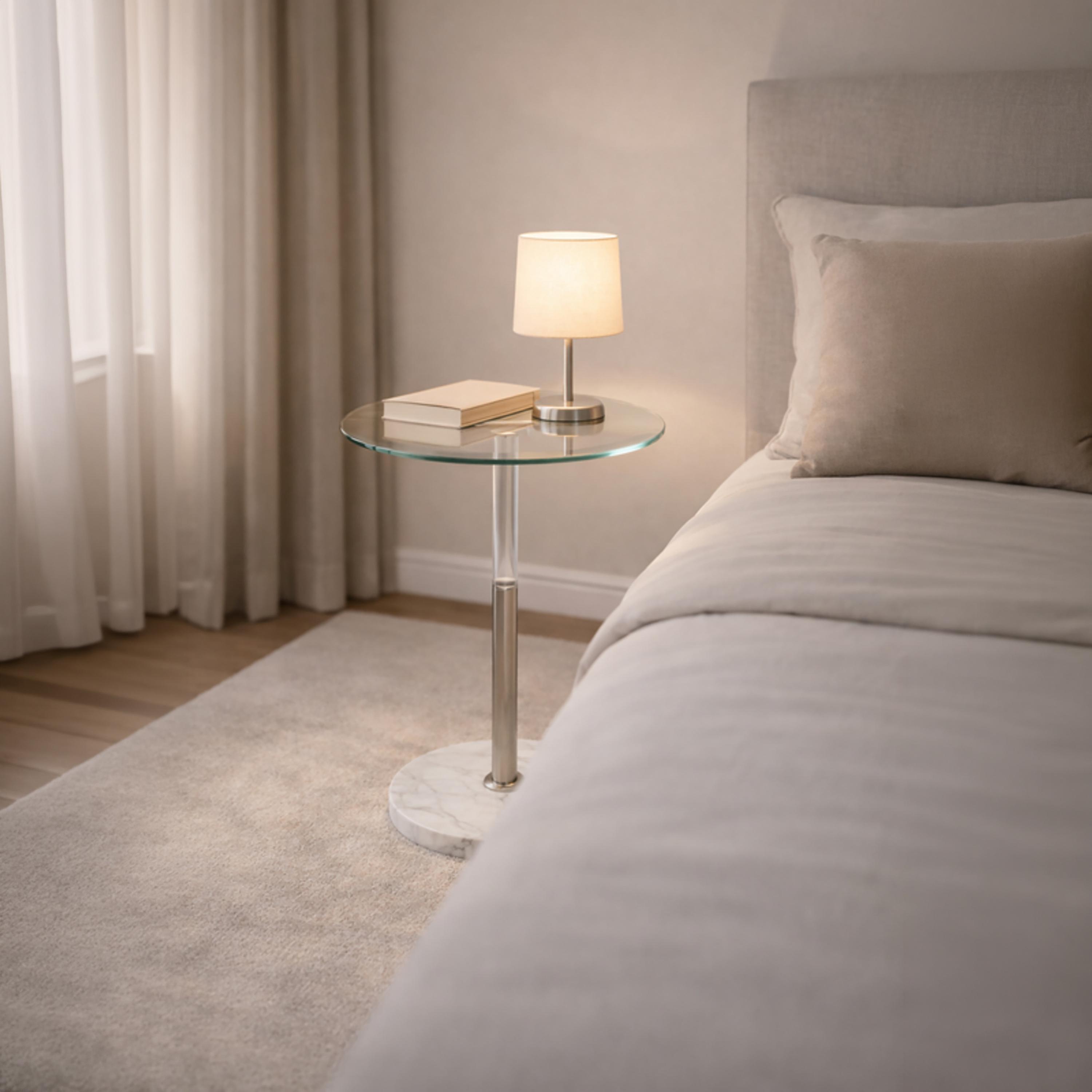 طاولة زينة بقاعدة زجاجية من ماريا هومز-furniture-livingroom-sideandendtables-image-3