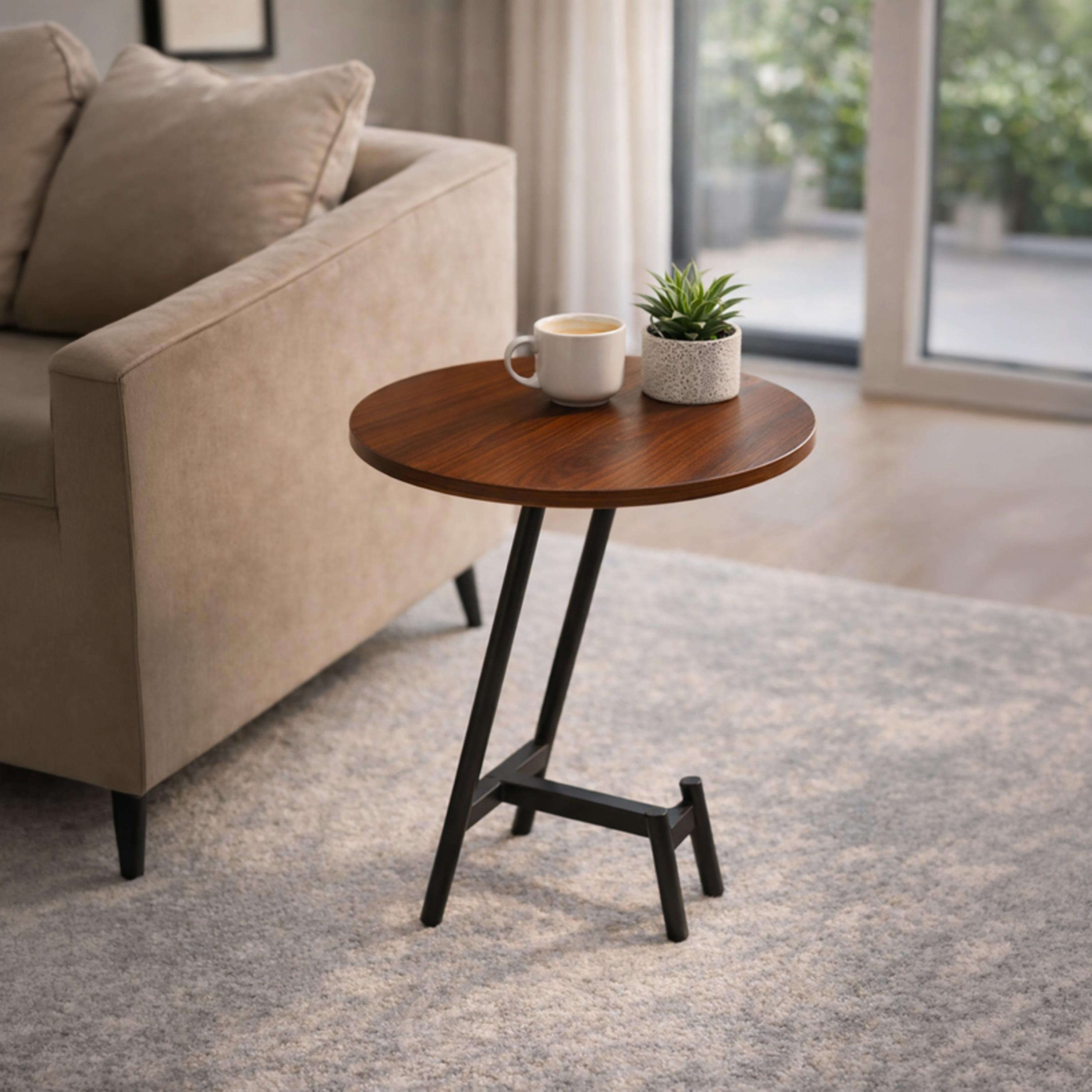 طاولة جانبية خشبية بأربع أرجل من ماريا هومز-furniture-livingroom-sideandendtables-image-1