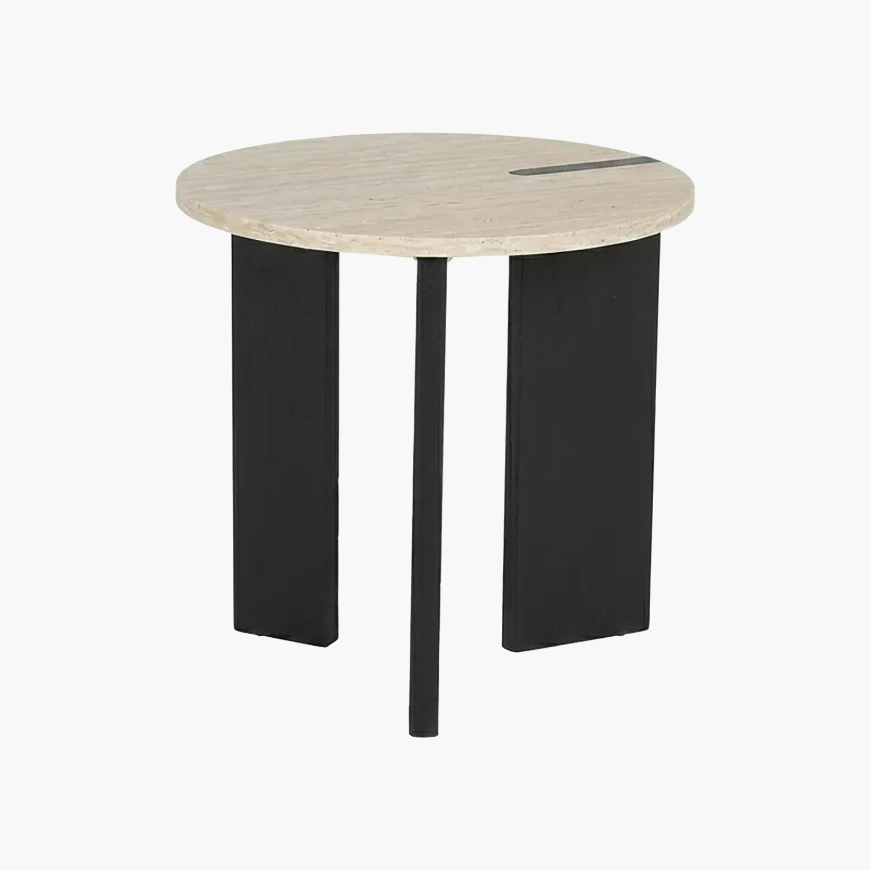 طاولة جانبية بأرجل خشبية من ماريا هومز-furniture-livingroom-sideandendtables-image-1