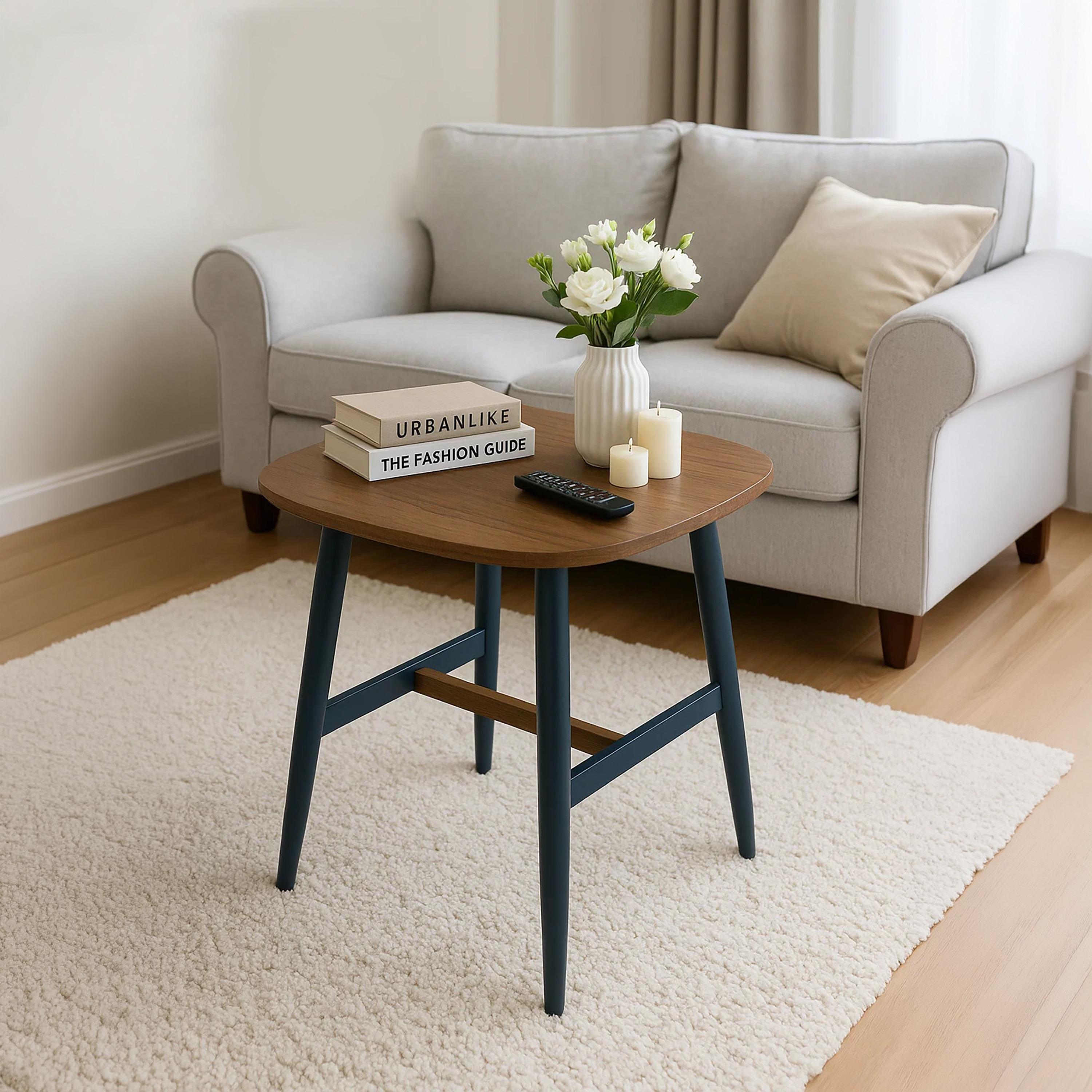 طاولة جانبية بأرجل خشبية مخروطية من ماريا هومز-furniture-livingroom-sideandendtables-image-3