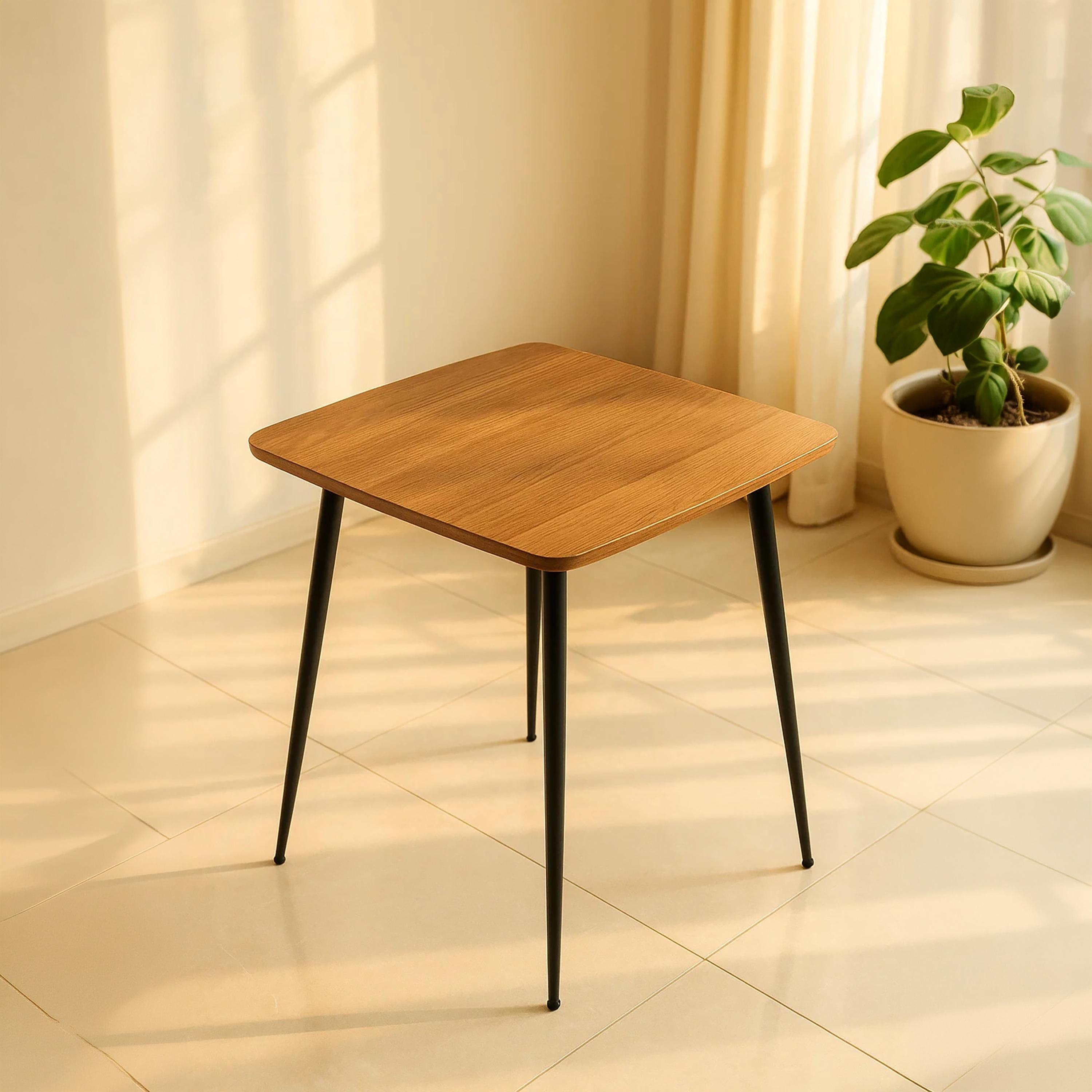 طاولة جانبية خشبية بأربع قوائم من ماريا هومز-furniture-livingroom-sideandendtables-image-2