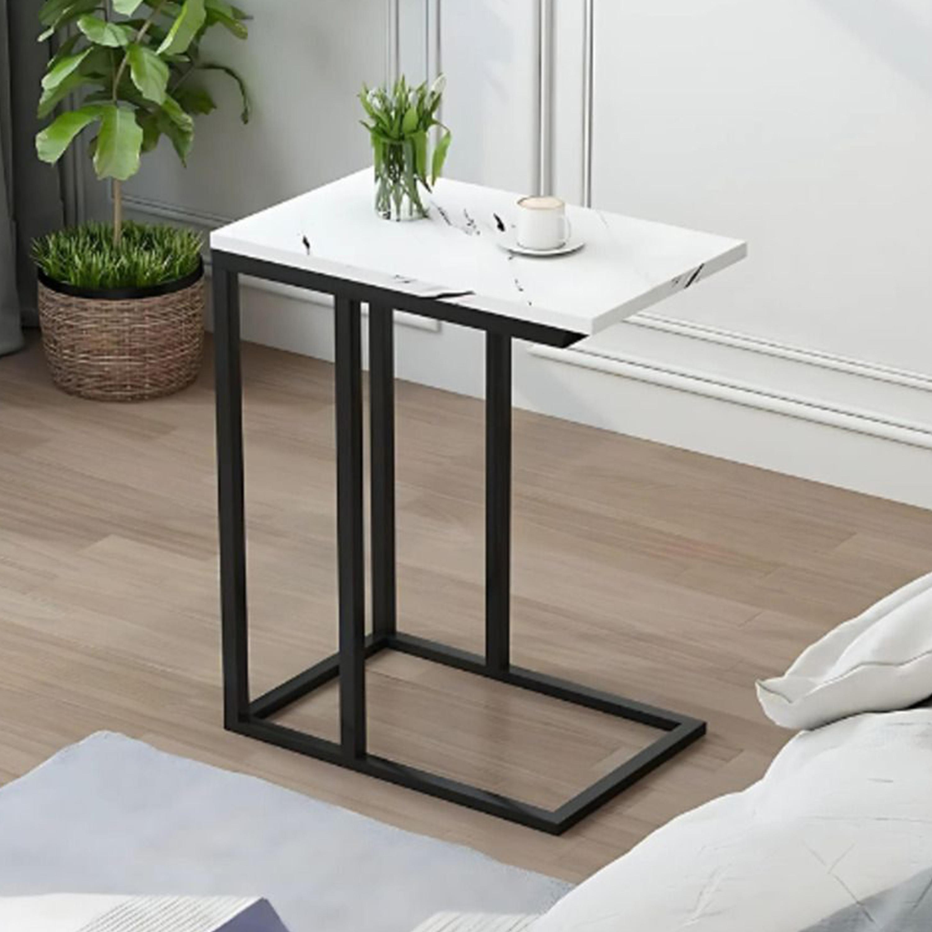 طاولة جانبية بقاعدة رخامية من ماريا هومز-furniture-livingroom-sideandendtables-image-1