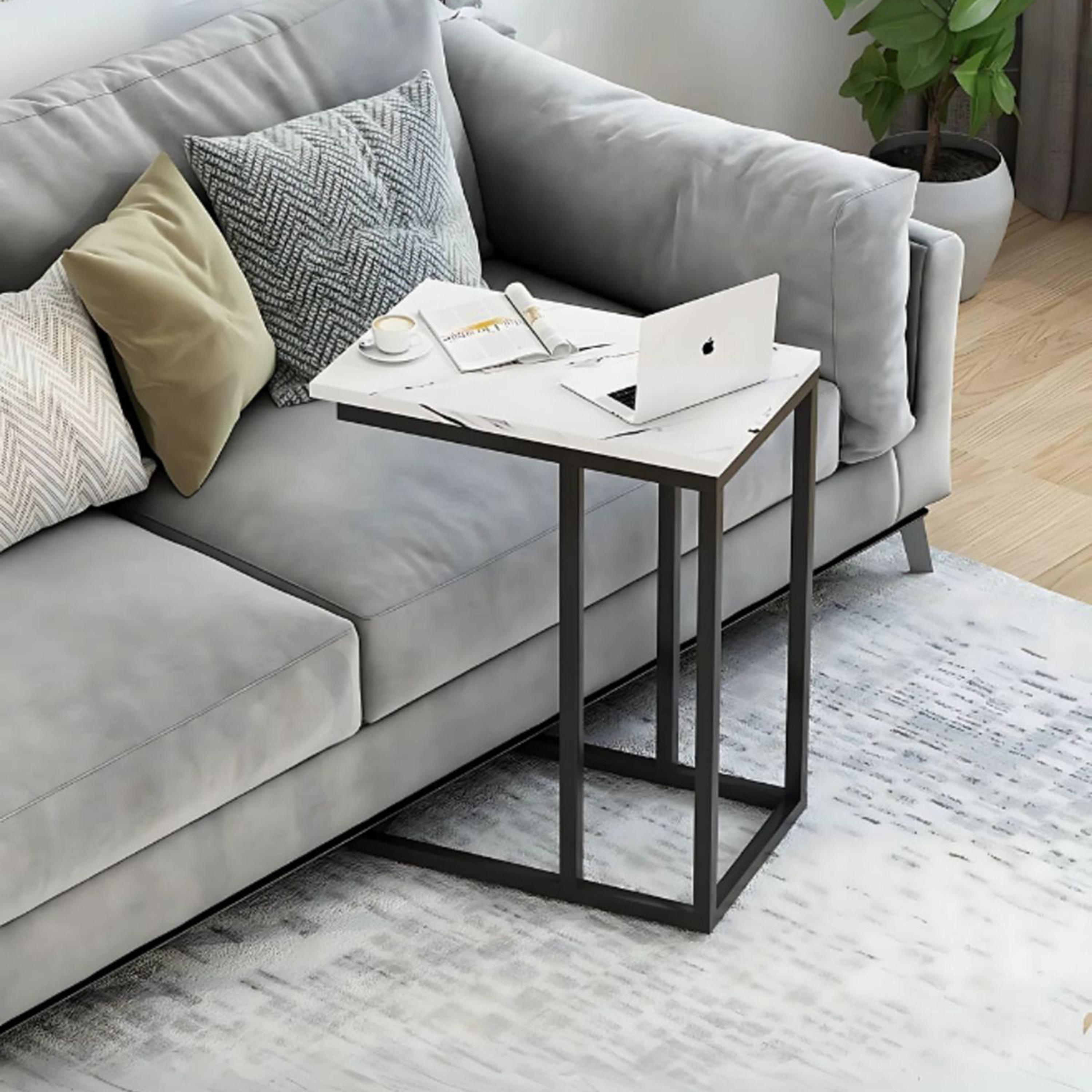 طاولة جانبية بقاعدة رخامية من ماريا هومز-furniture-livingroom-sideandendtables-image-2