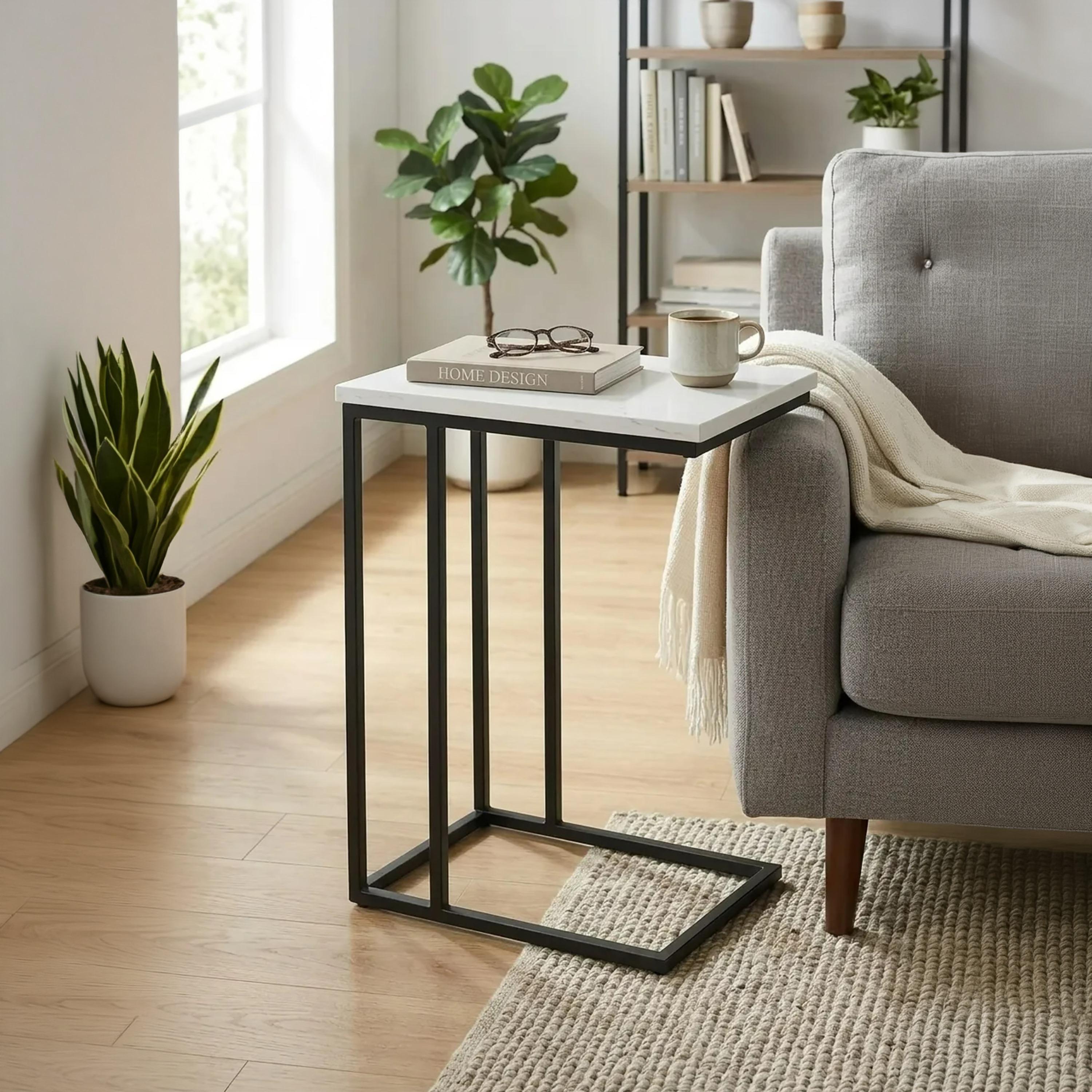 طاولة جانبية بقاعدة رخامية من ماريا هومز-furniture-livingroom-sideandendtables-image-1