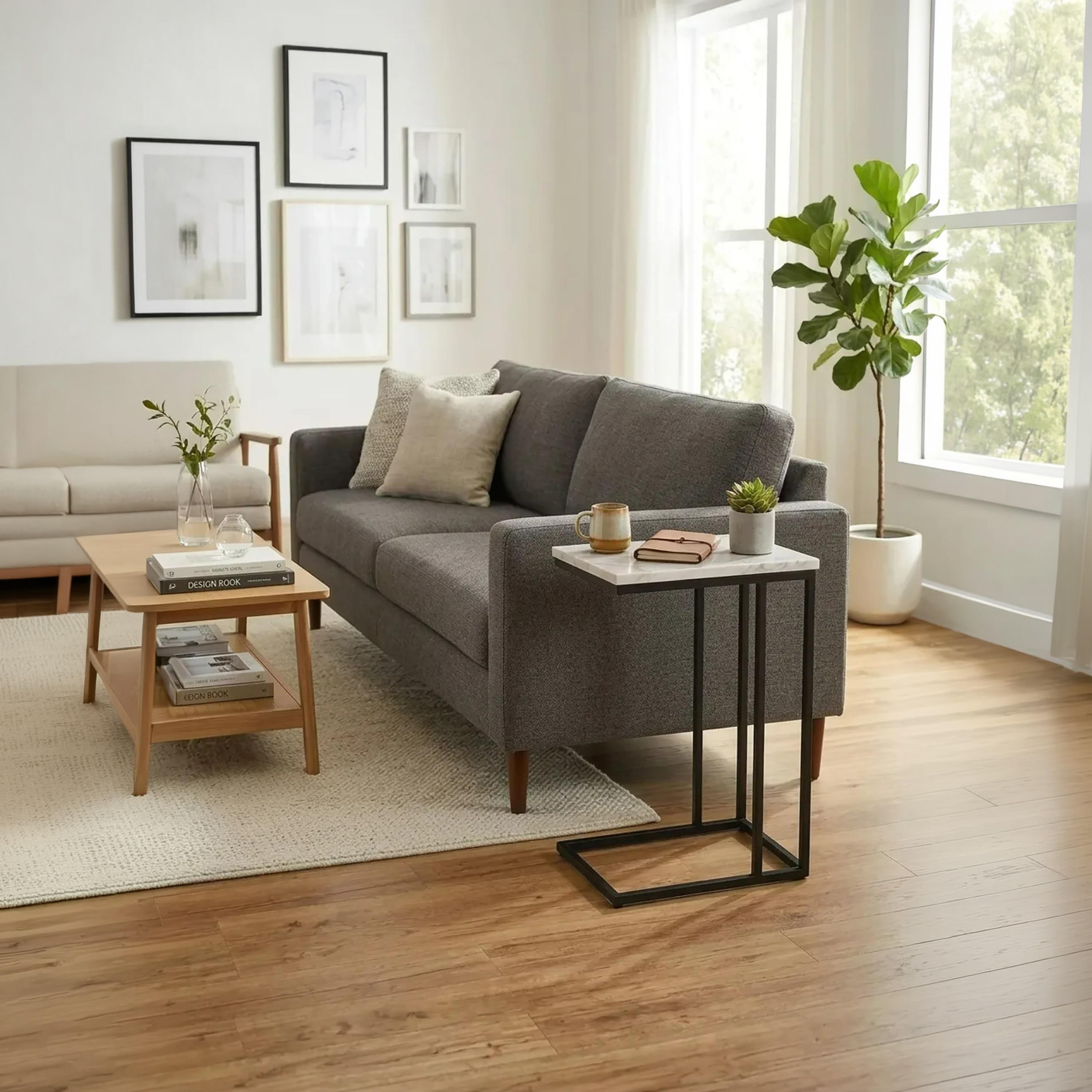 طاولة جانبية بقاعدة رخامية من ماريا هومز-furniture-livingroom-sideandendtables-image-2