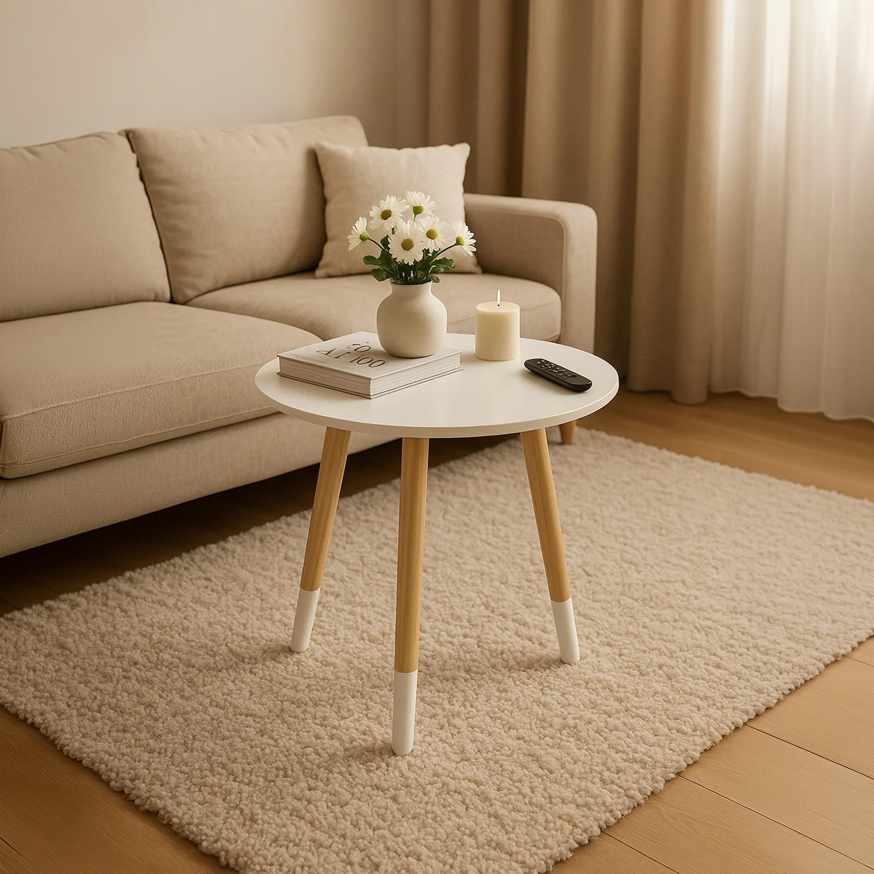 طاولة جانبية خشبية بقاعدة مجسمة من ماريا هومز-furniture-livingroom-sideandendtables-image-1