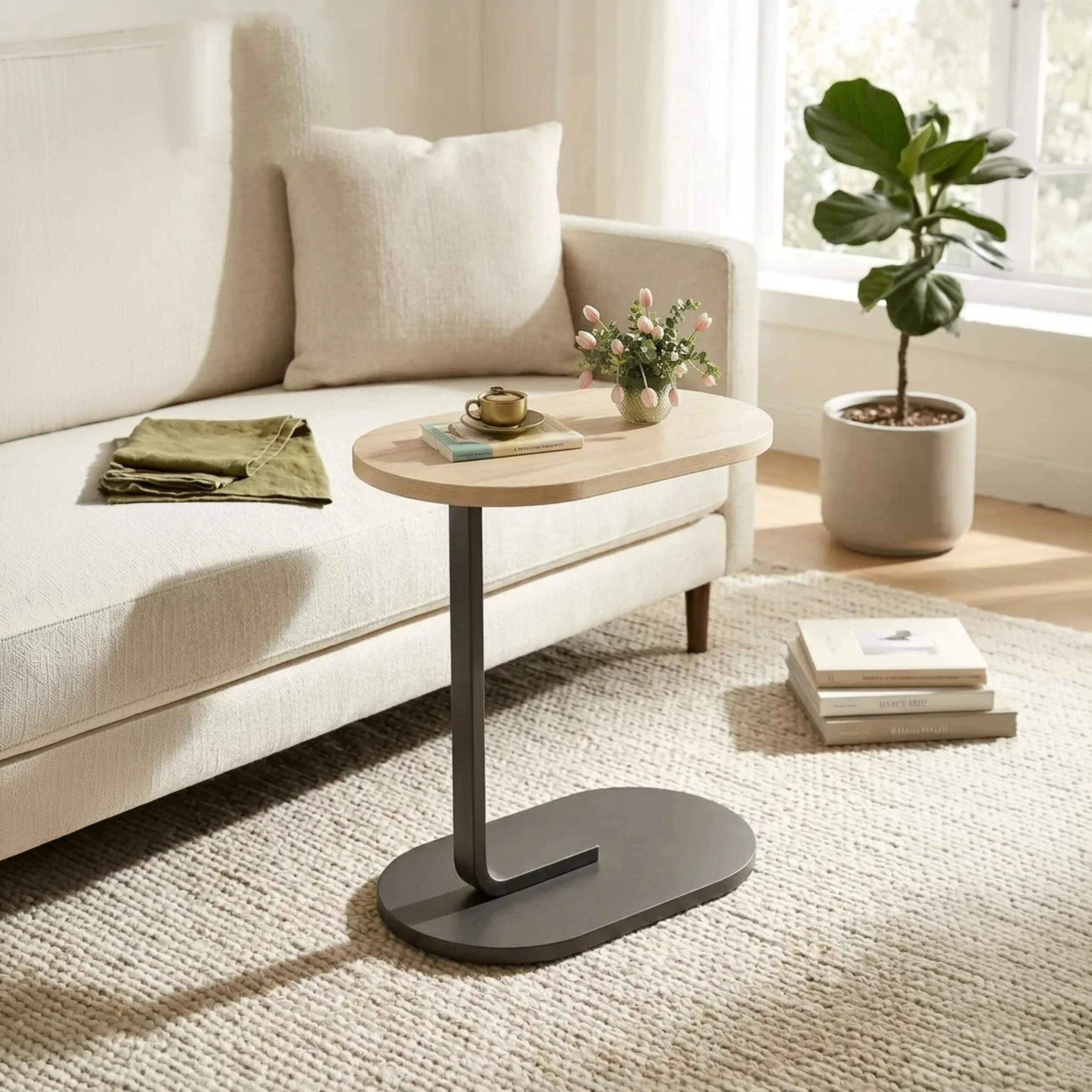 طاولة جانبية خشبية بقاعدة عمودية من ماريا هومز-furniture-livingroom-sideandendtables-image-2