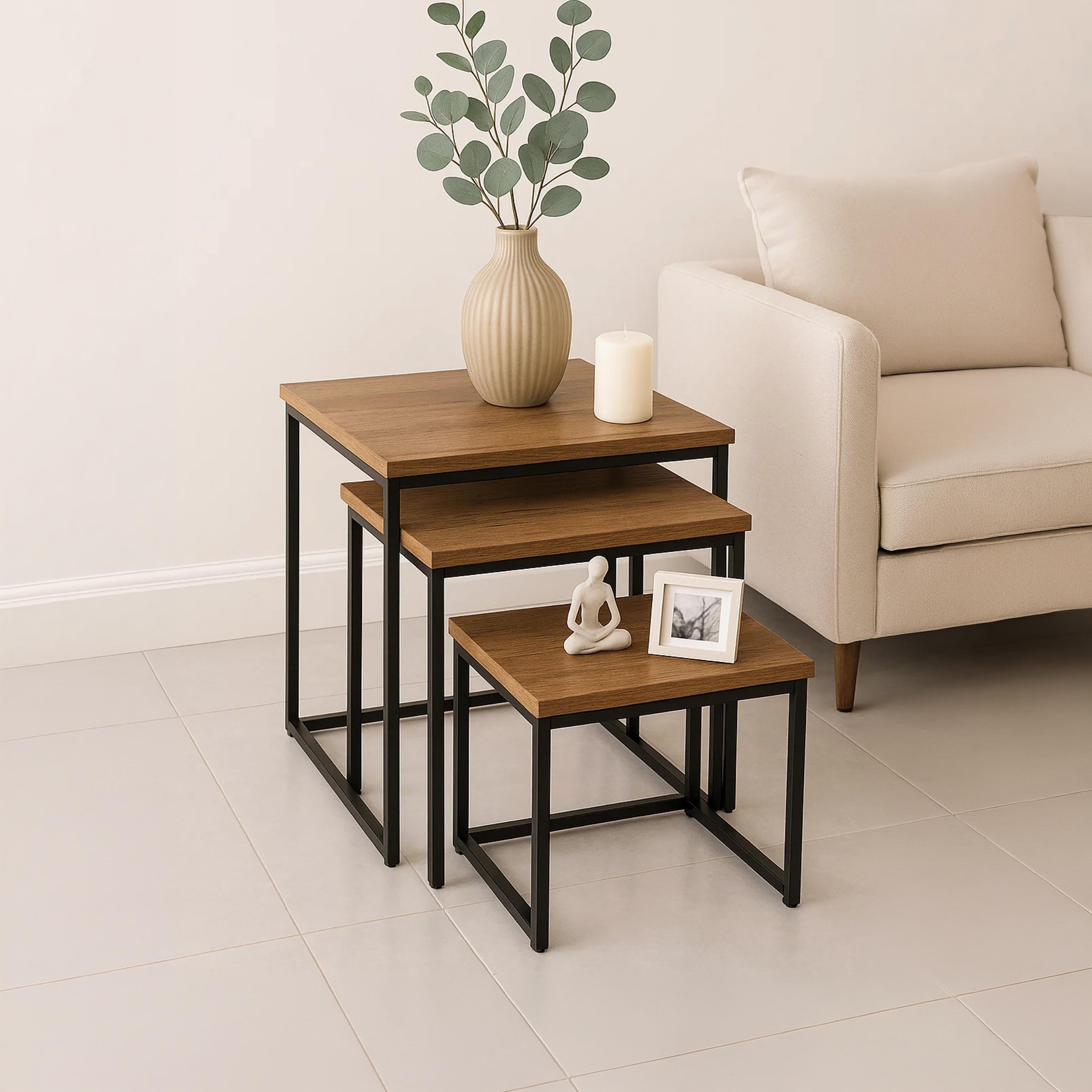 طاولات متداخلة خشبية مكونة من 3 قطع من ماريا هومز-furniture-livingroom-nestoftables-image-4