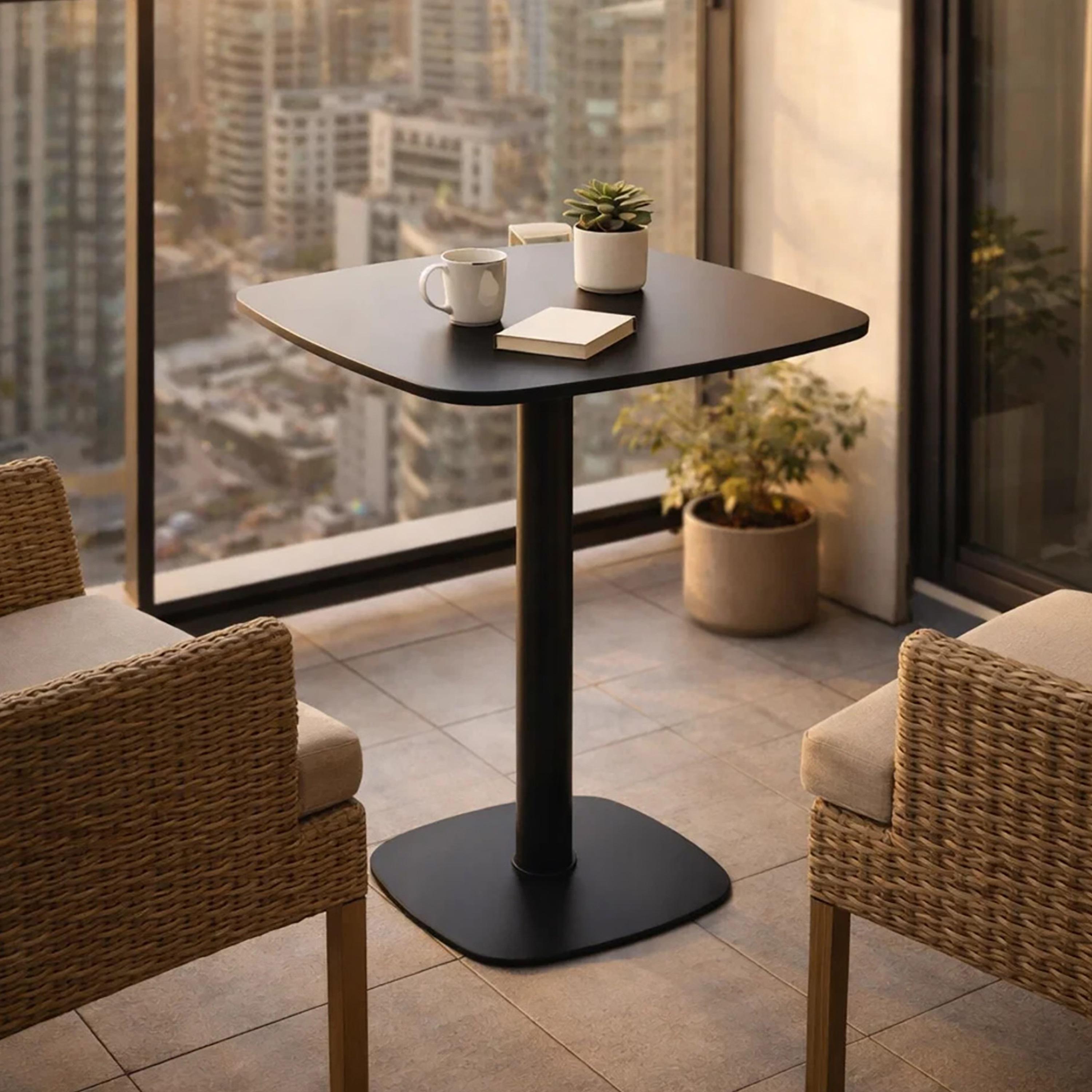 طاولة قهوة خشبية من ماريا هومز-furniture-livingroom-sideandendtables-image-1