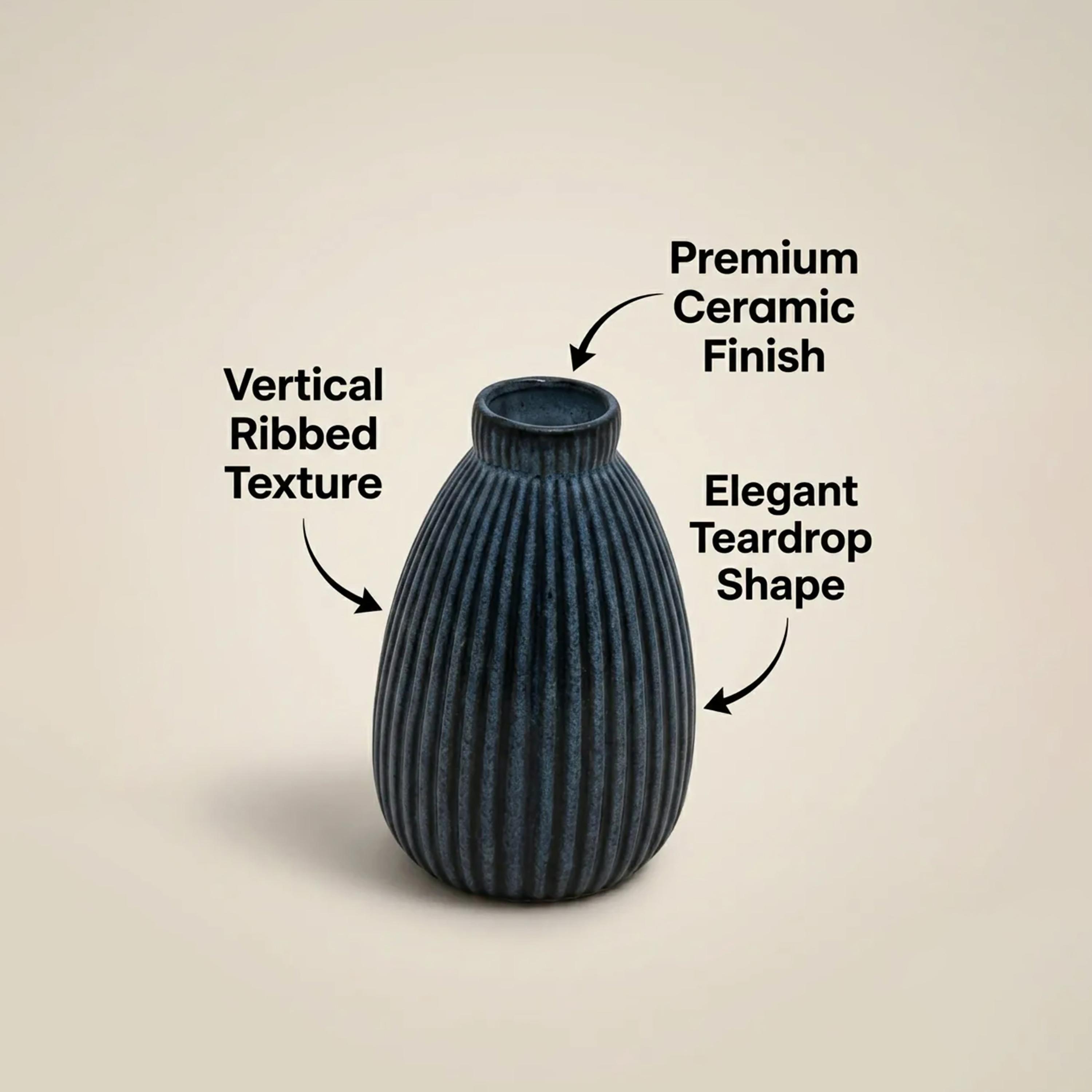 مزهرية سيراميك بشكل قطرة الدمعة بلون أزرق عصري وفتحة ضيقة من ماريا هومز-household-decor-vasesandbowls-image-4